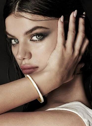 BG301GW B.Tiff "The Hamptons" White Enamel Gold Bangle Bracelet - PBNJ FASHIONS
