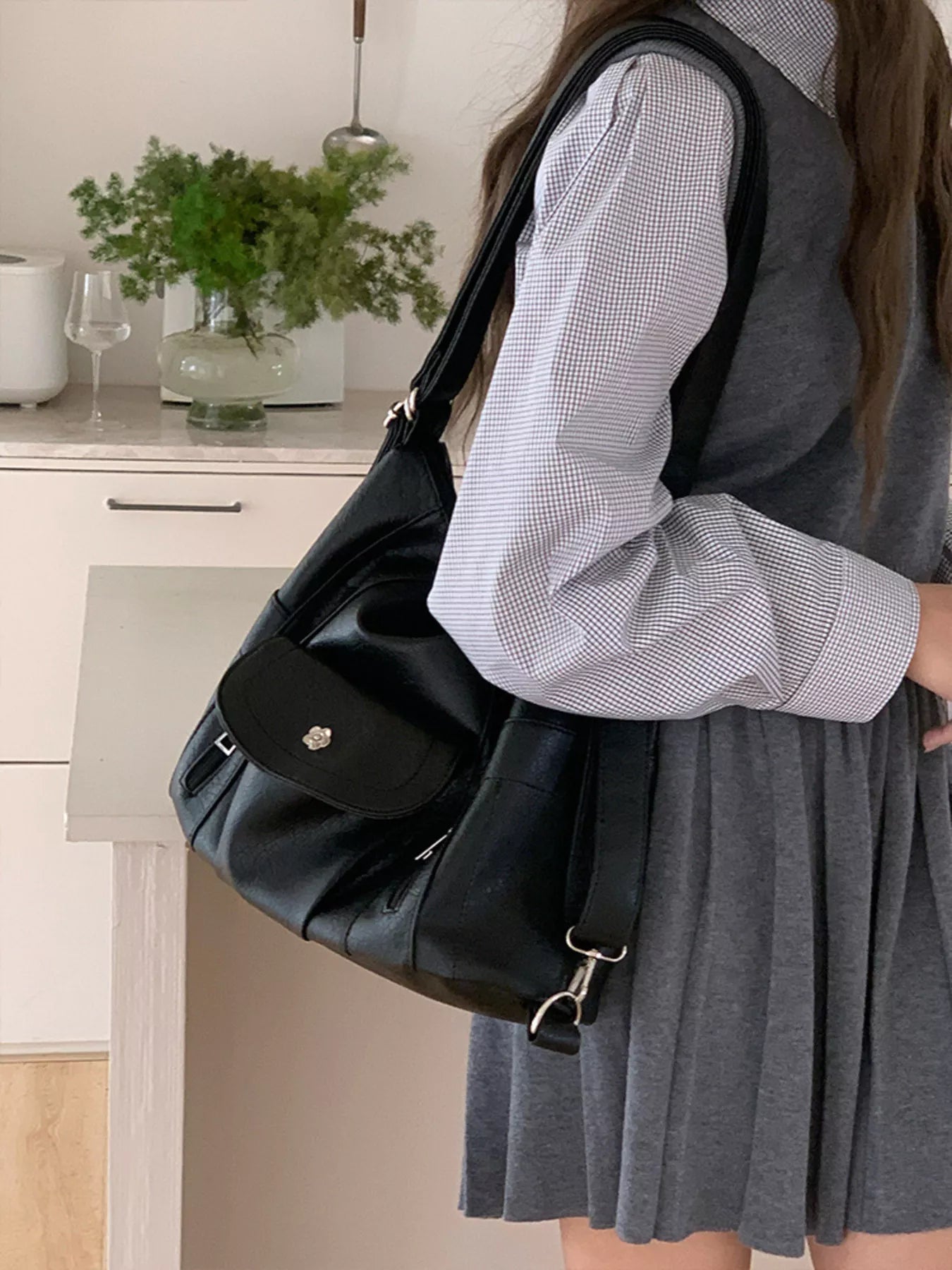 Multiple Pockets Adjustable Strap Shoulder Bag - PBNJ FASHIONS