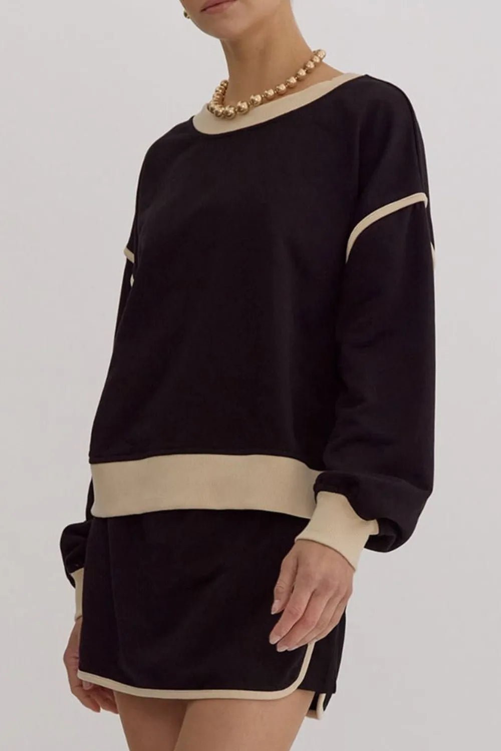 Contrast Trim Round Neck Top and Skort Set - PBNJ FASHIONS