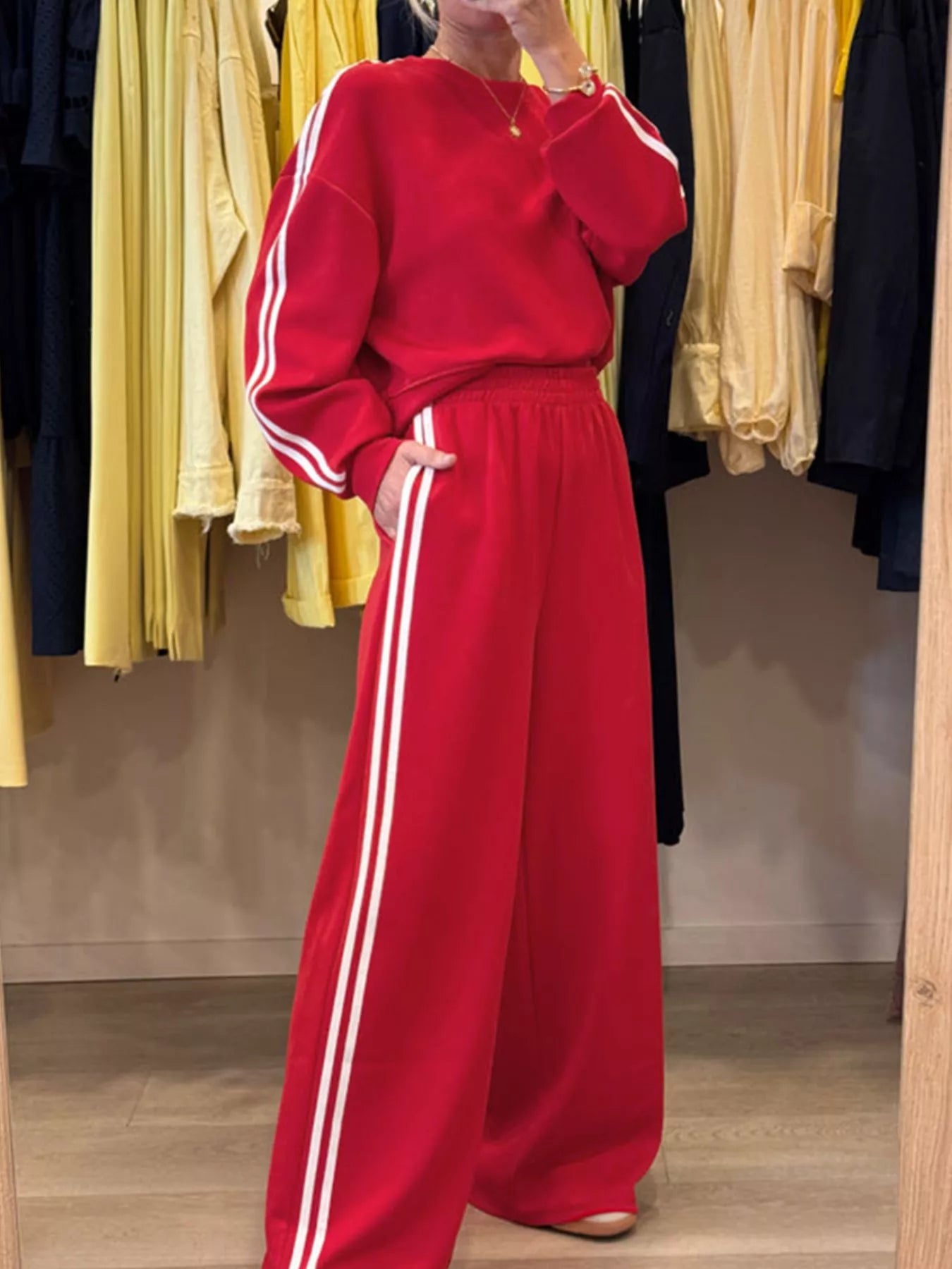 Striped Detail Crewneck Top and Elastic Sweatpants 2pcs Set - PBNJ FASHIONS