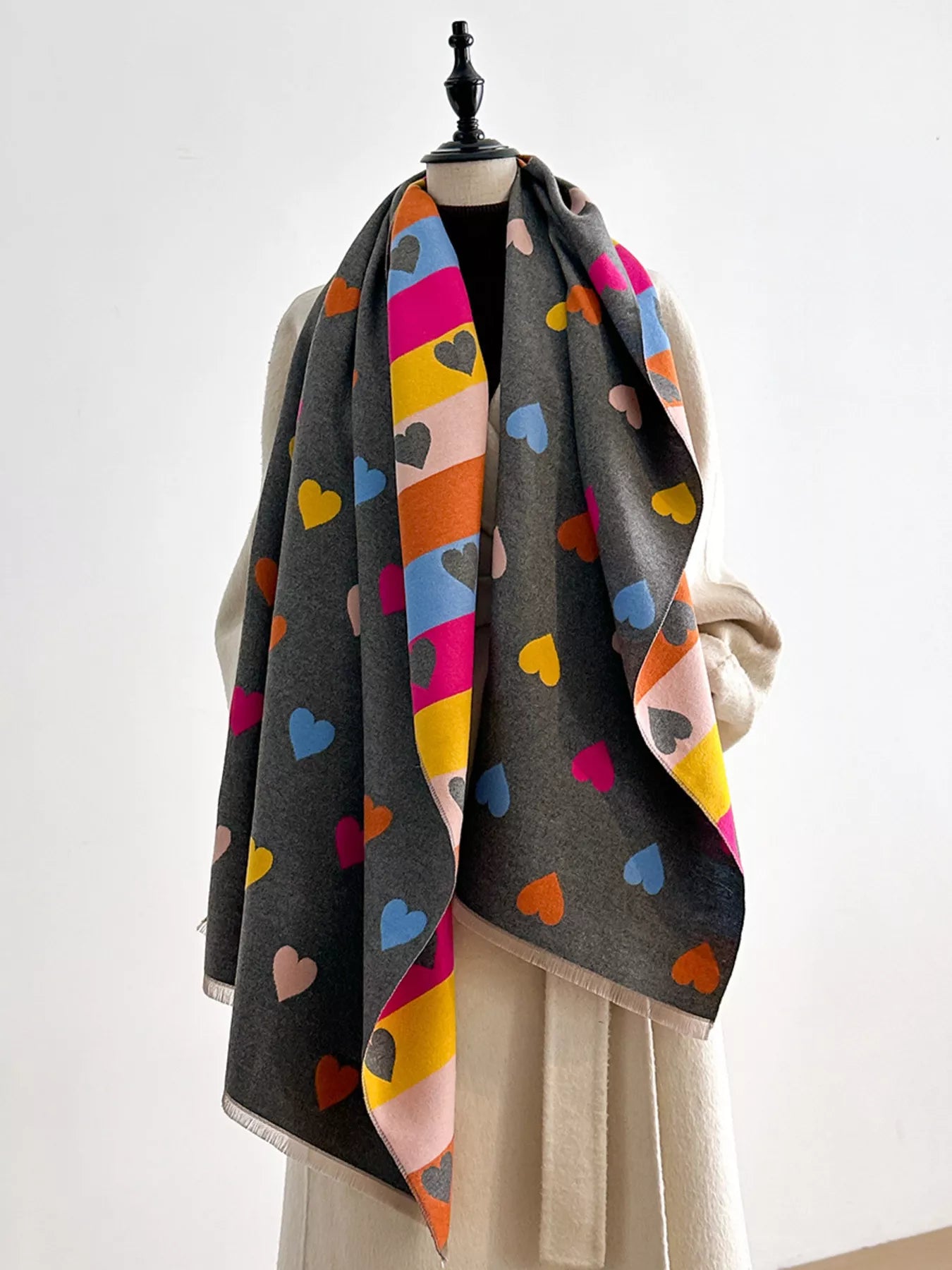 Heart Pattern Warm Scarf - PBNJ FASHIONS