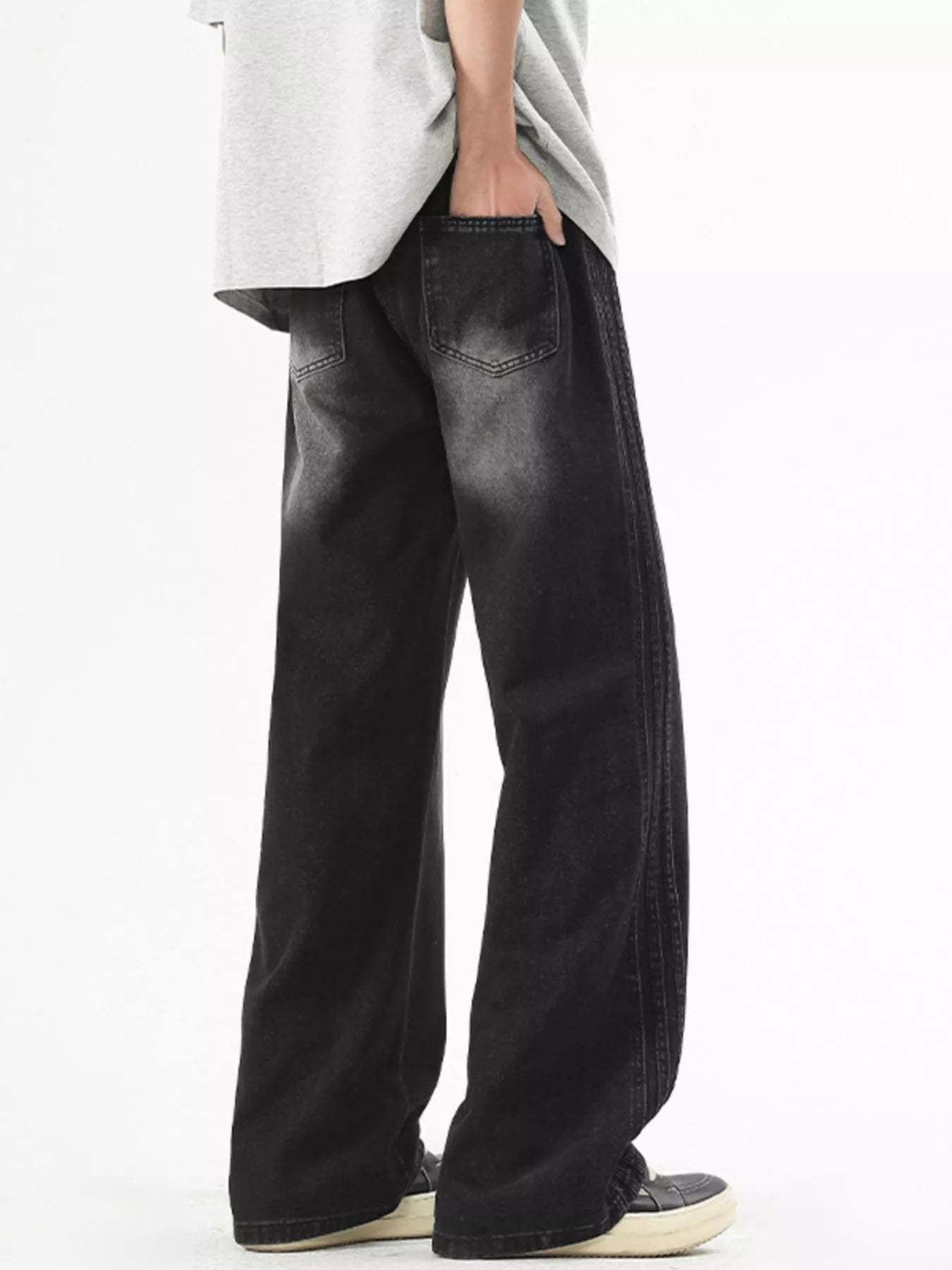 Men's Plus Size Vintage Wash Wide Leg Jeans - PBNJ FASHIONS