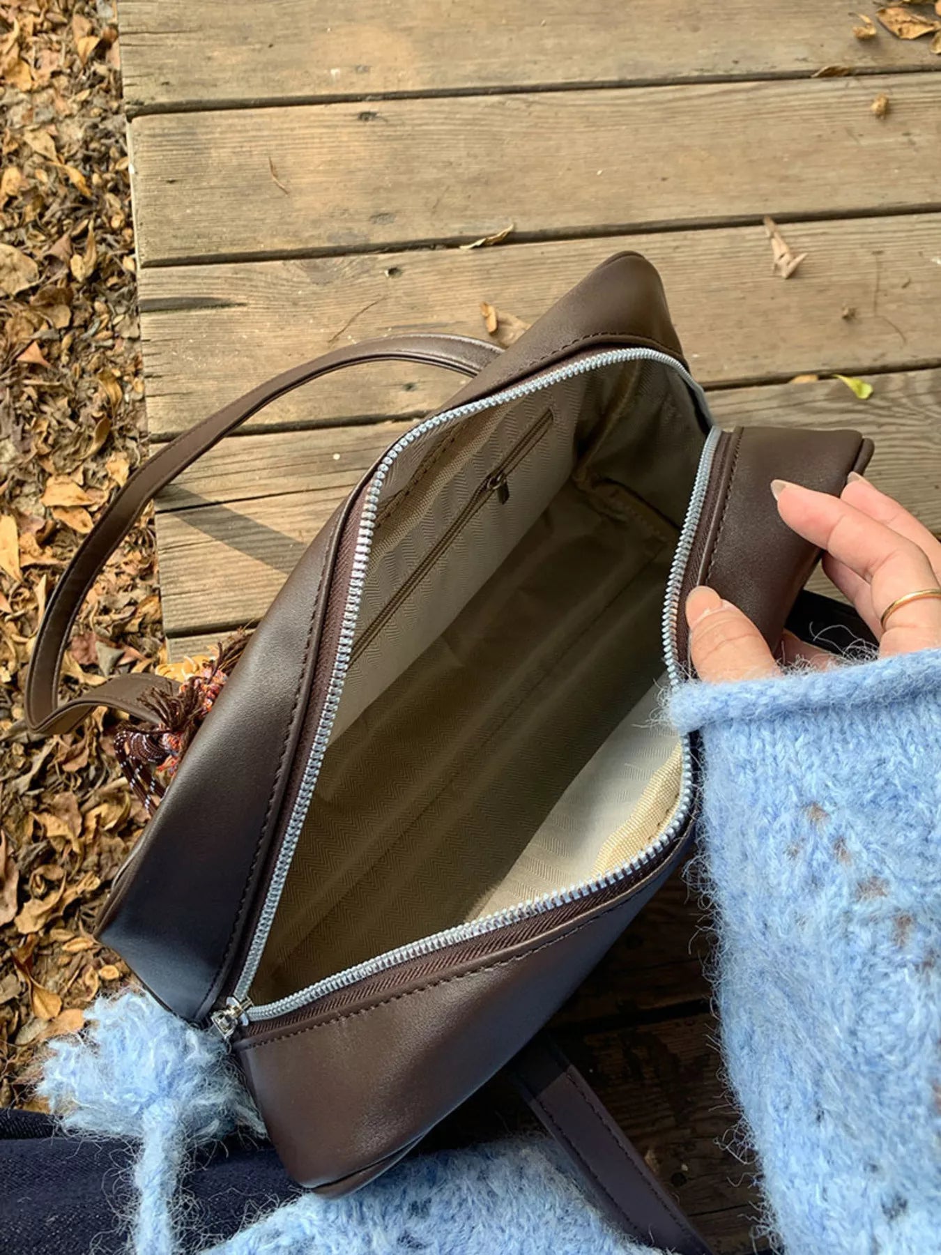 Classic Style Faux Leather Tote Bag - PBNJ FASHIONS