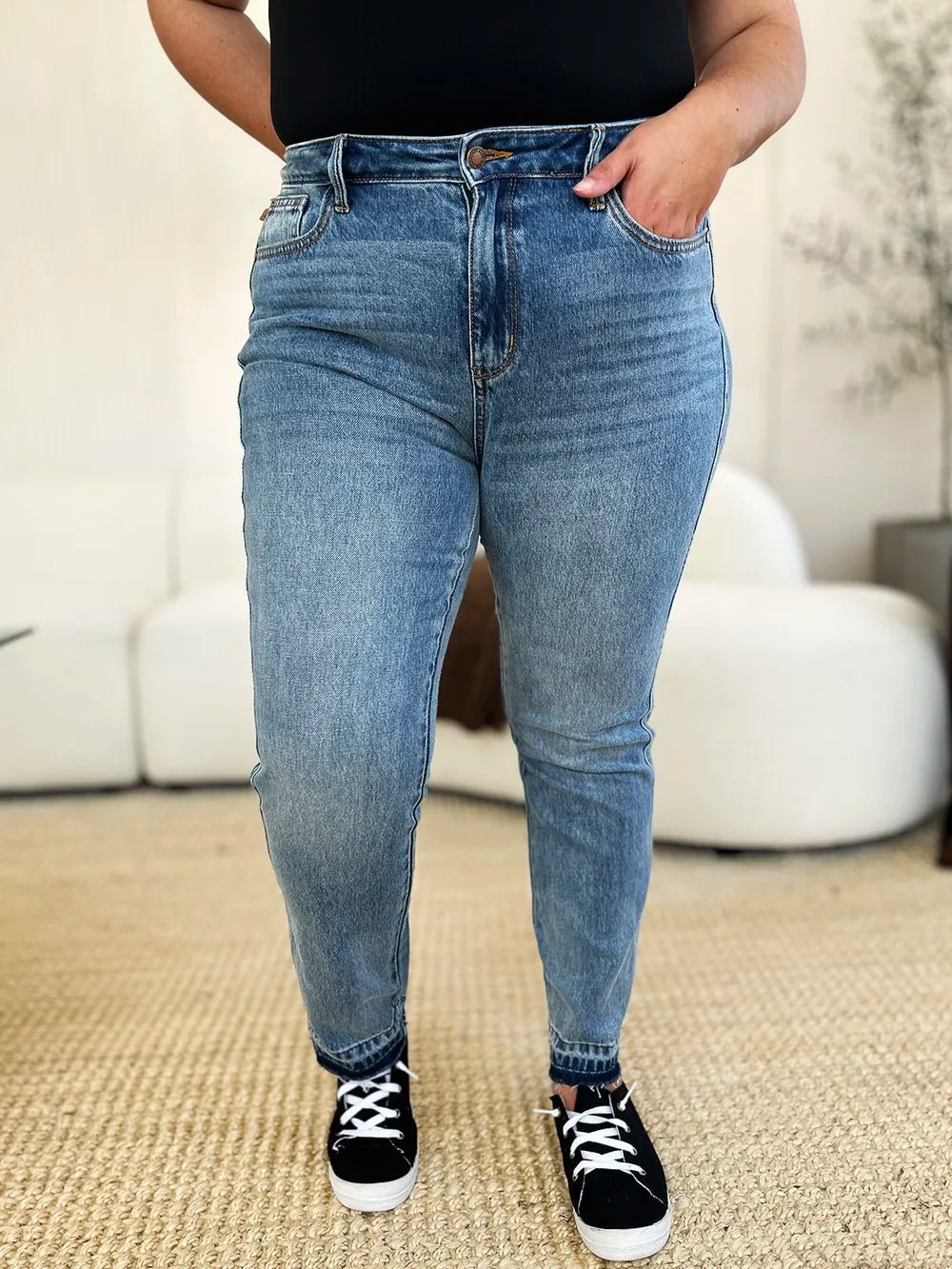 Judy Blue Full Size Mid Rise Rigid Magic Release Hem Jeans - PBNJ FASHIONS
