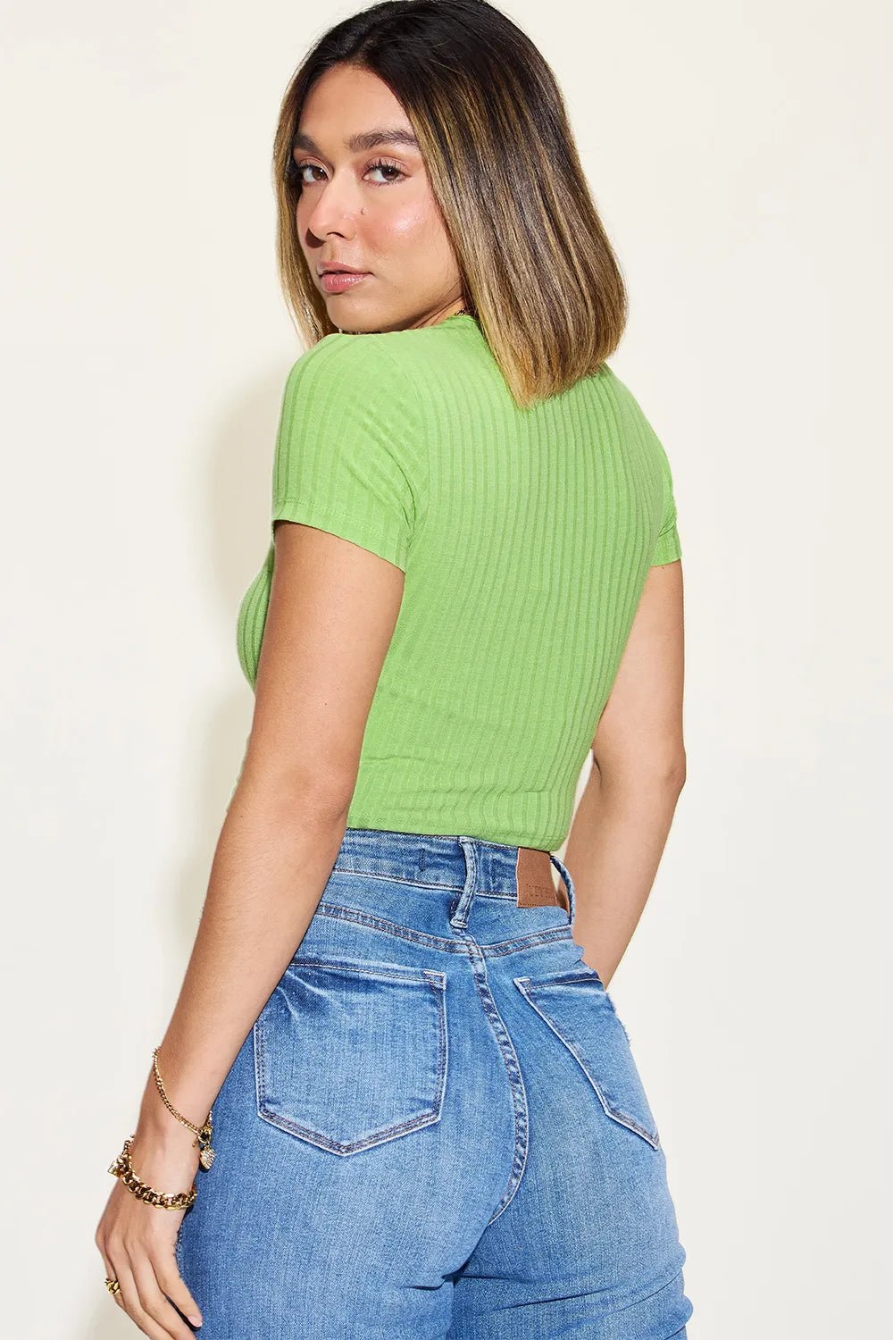 Basic Bae Full Size Ribbed Round Neck Short Sleeve T-Shirt - PBNJ FASHIONS