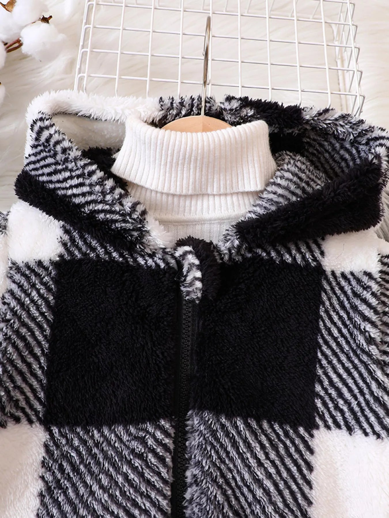 Children's Cozy Plaid Hooded Fleece Jacket - PBNJ FASHIONS