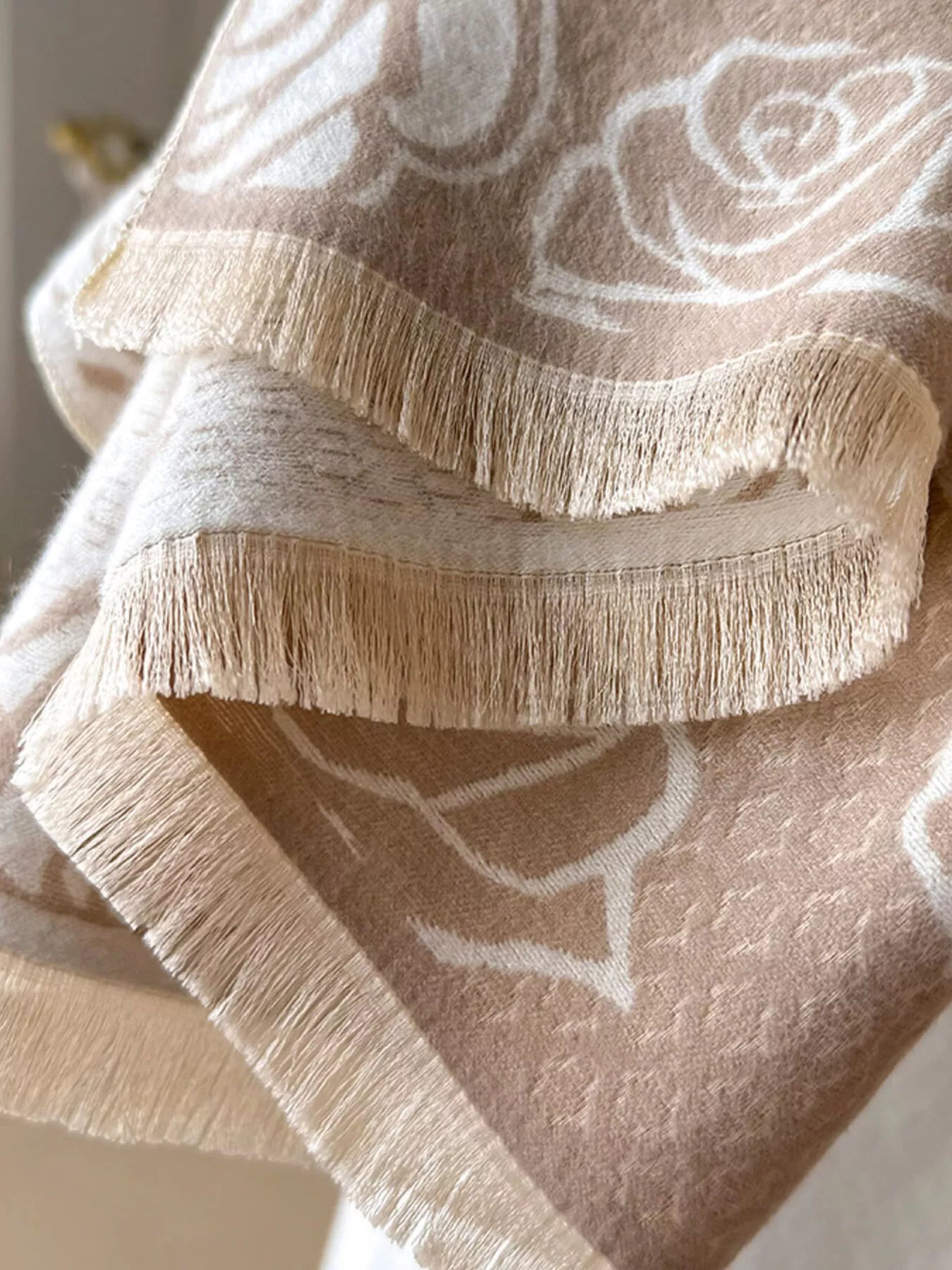 Rose Pattern Warm Scarf - PBNJ FASHIONS