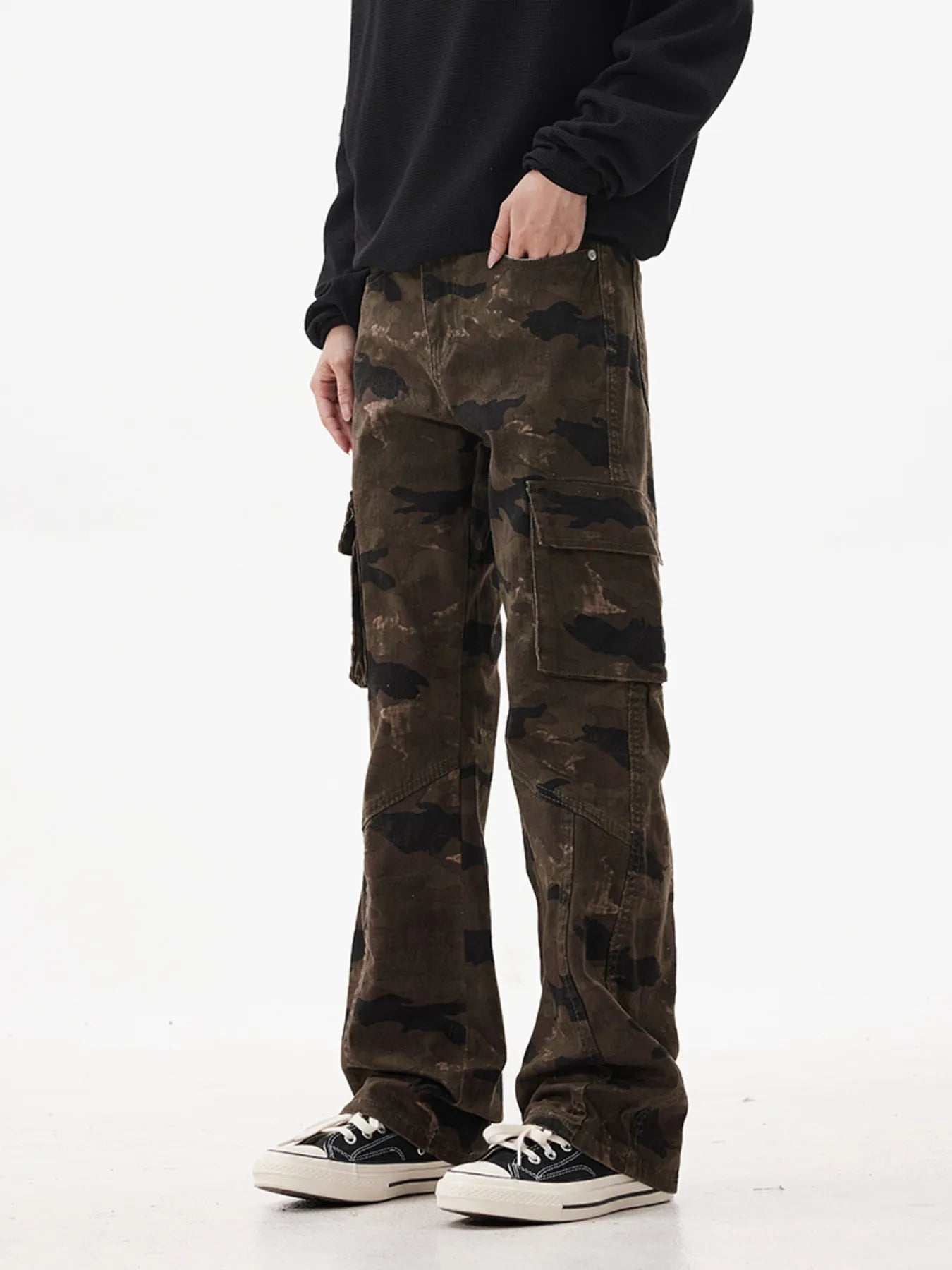 Men's Camo Print Relaxed Fit Cargo Jeans - PBNJ FASHIONS