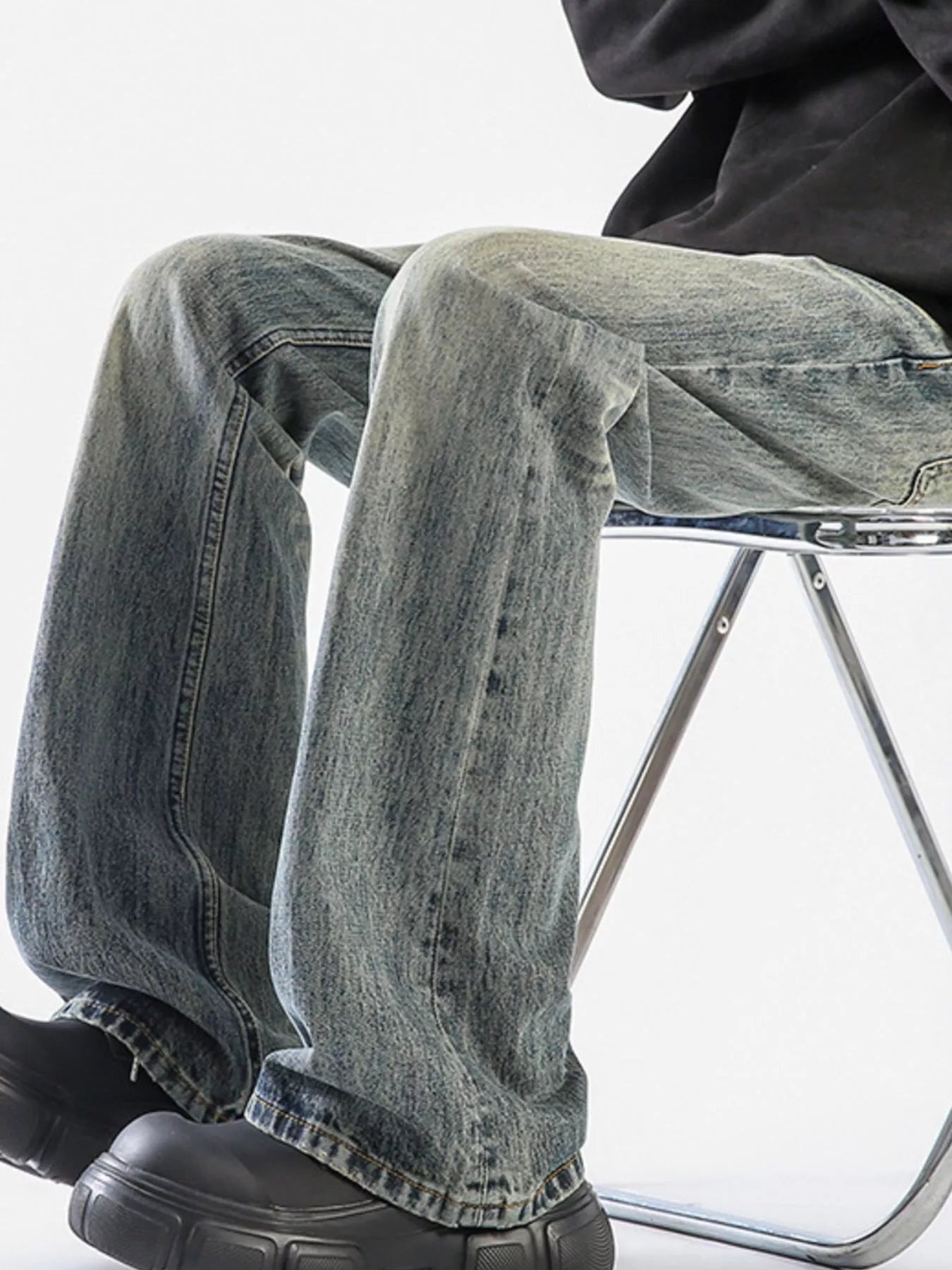 Men's Plus Size Vintage Wash Wide Leg Jeans - PBNJ FASHIONS