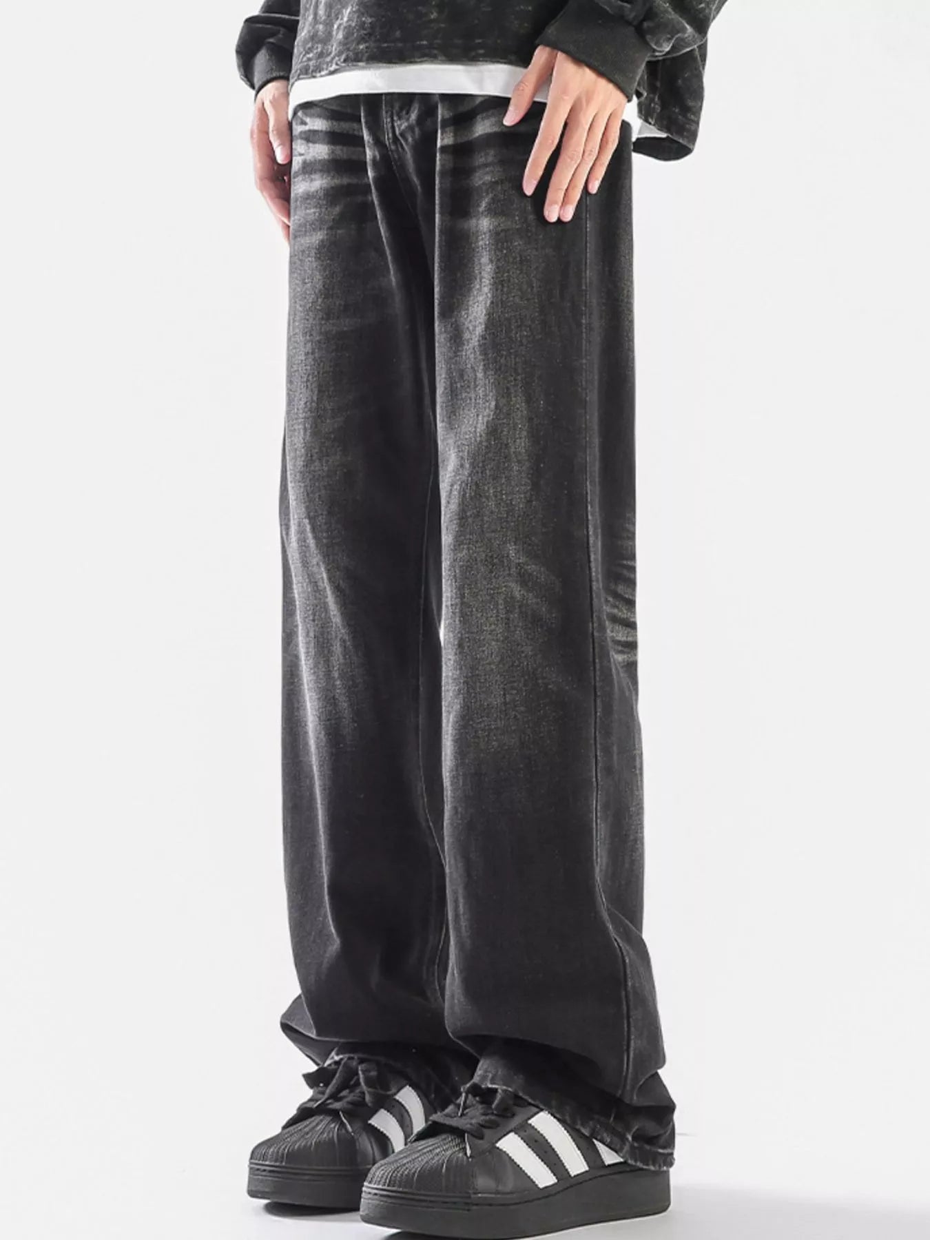 Men's Plus Size Vintage Wash Wide Leg Jeans - PBNJ FASHIONS