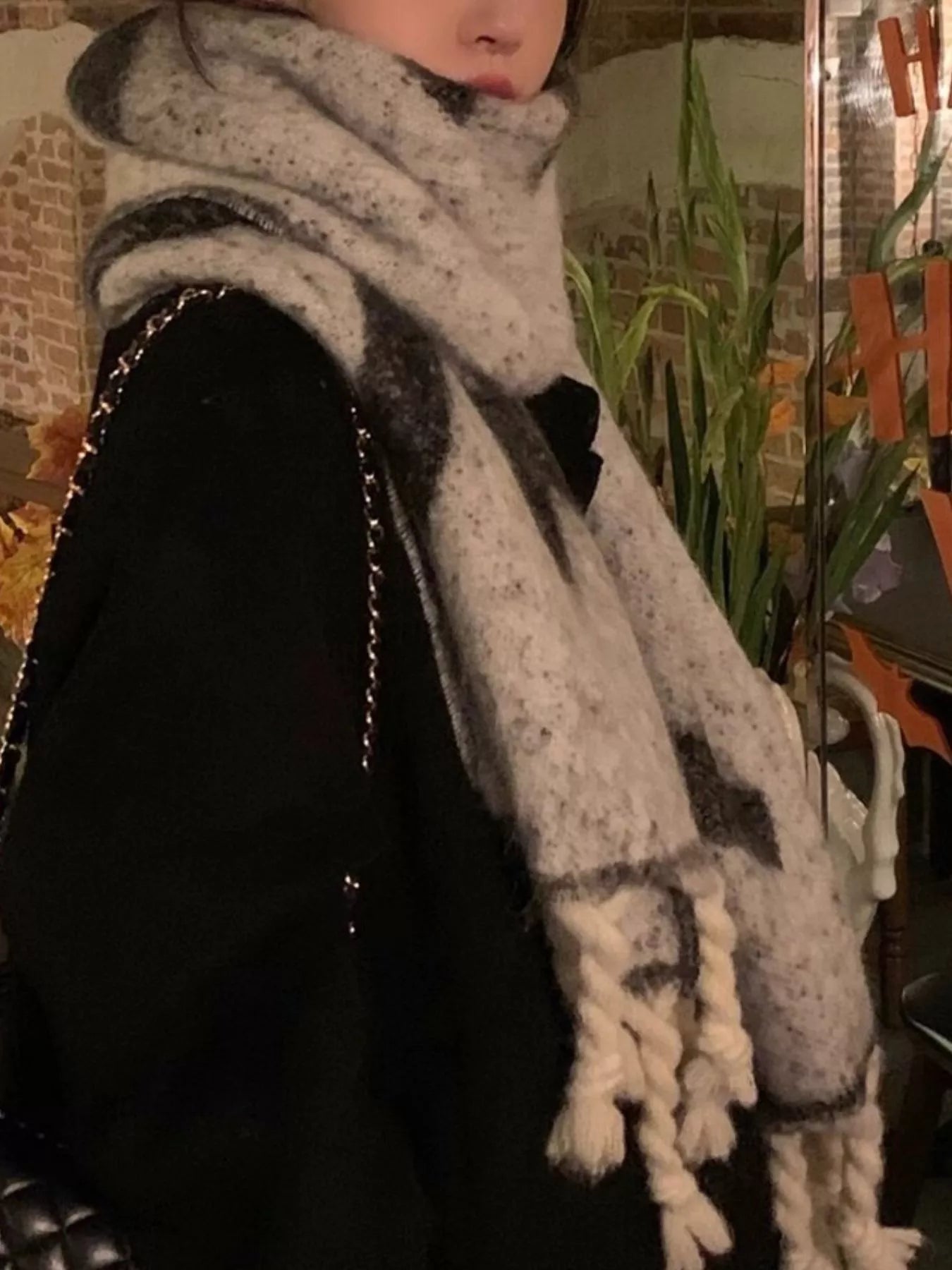 Oversized Chunky Knit Fringe Scarf - PBNJ FASHIONS