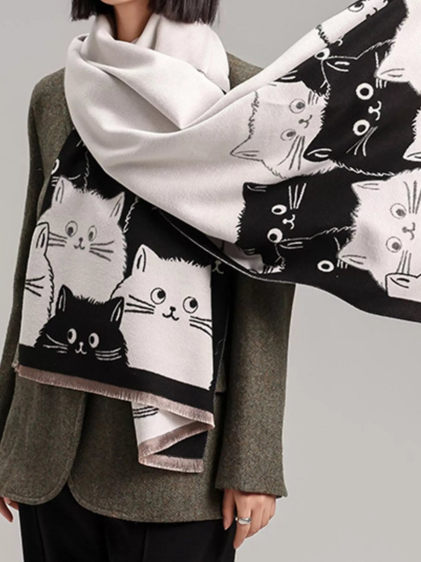 Cute Cat Pattern Knitted Scarf - PBNJ FASHIONS