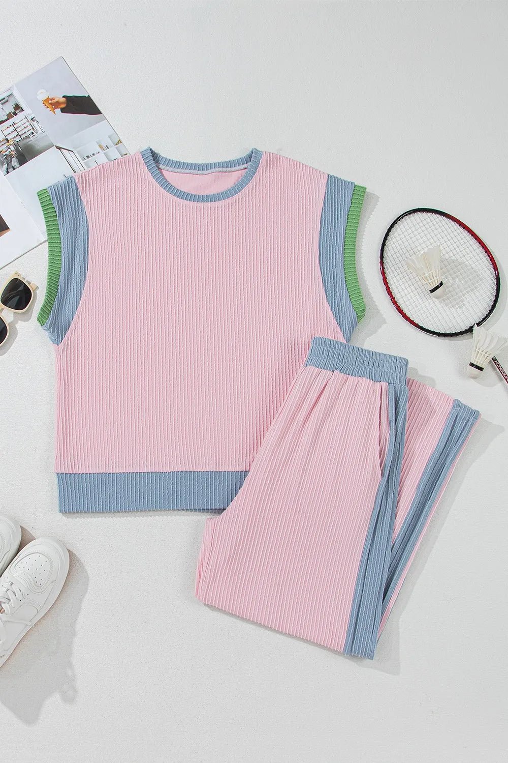 Contrast Round Neck Top and Pants Set - PBNJ FASHIONS