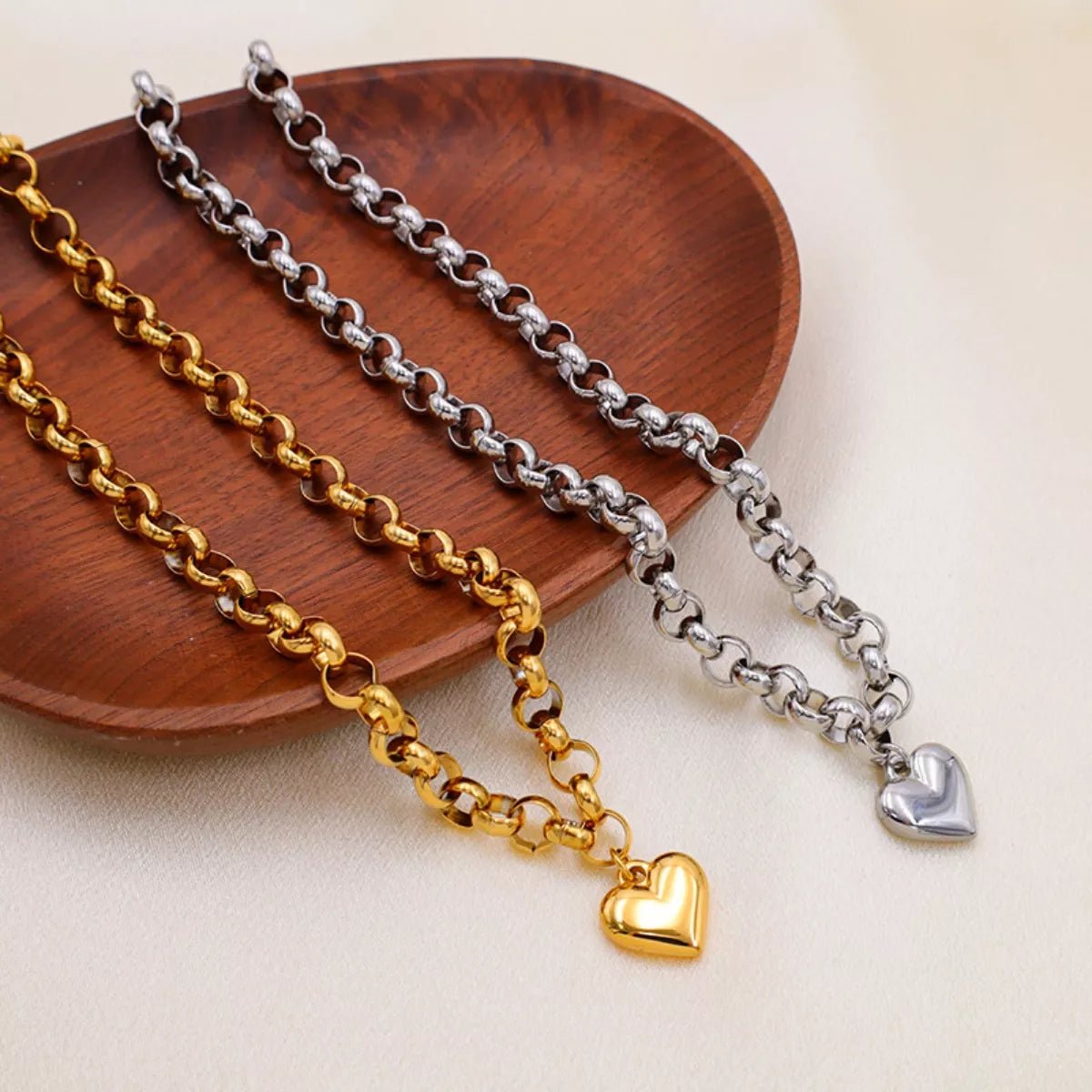 Heart Pendant Toggle Clasp Chain Necklace - PBNJ FASHIONS