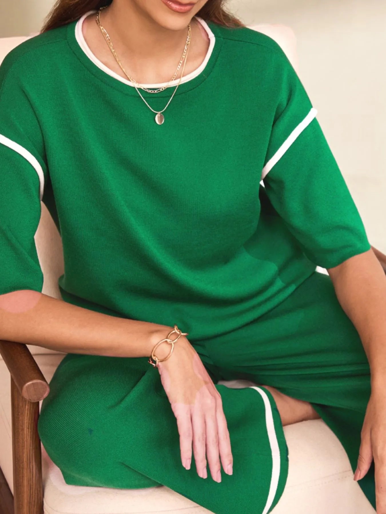 Contrast Trim T-Shirt and Drawstring Pants Set - PBNJ FASHIONS
