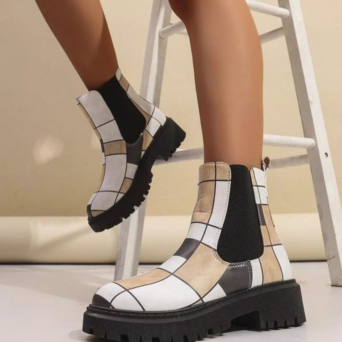 Round Toe Chunky Heel Ankle Boots - PBNJ FASHIONS