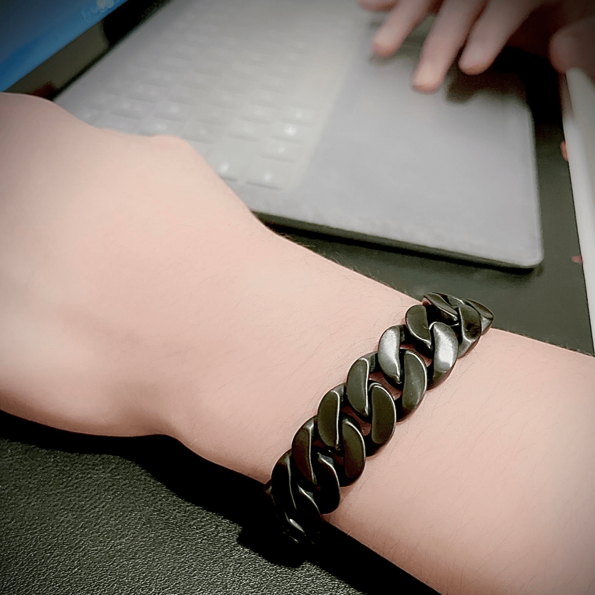 BG160B B.Tiff 16mm Black Flat Cuban Link Bracelet - PBNJ FASHIONS