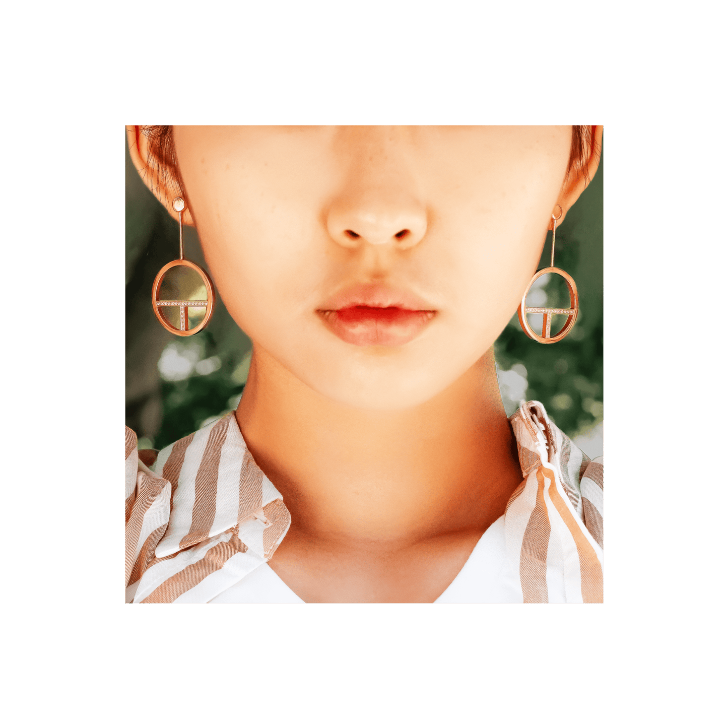 ER108RG B.Tiff Rose Gold Pavé Logo T Bar Earrings - PBNJ FASHIONS