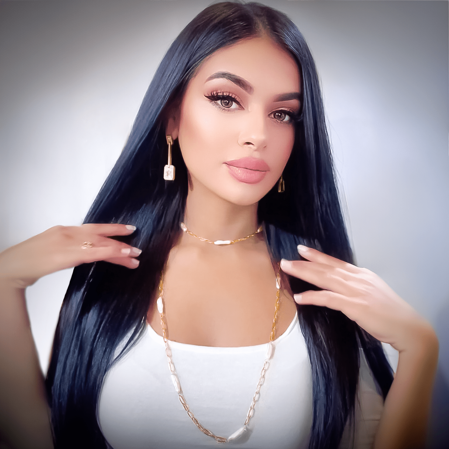 ER650G B.Tiff Gold Soirée Earrings - PBNJ FASHIONS