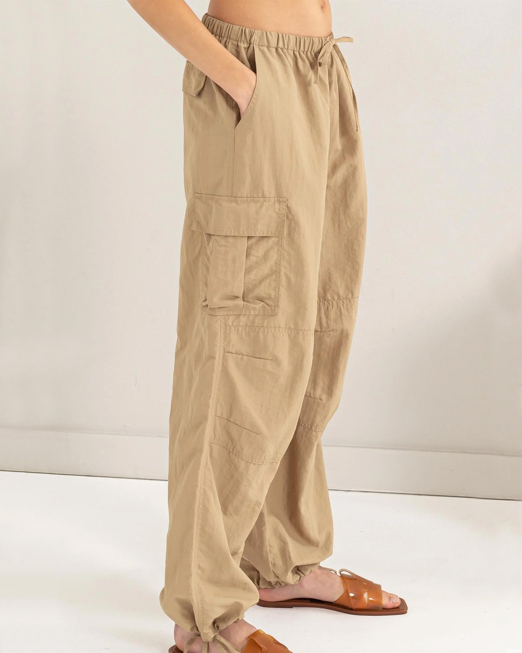 MID RISE PARACHUTE CARGO PANTS-1