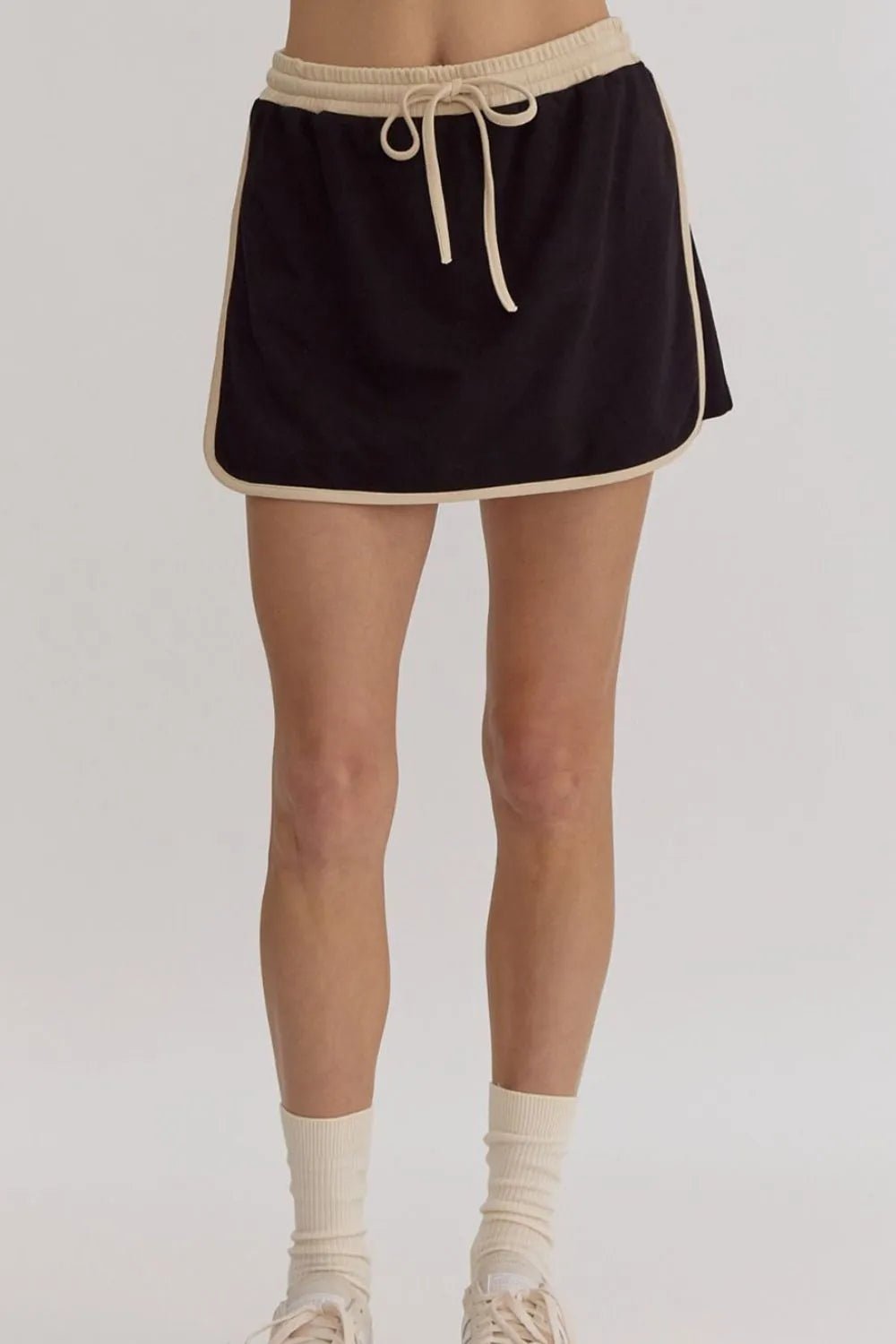Contrast Trim Round Neck Top and Skort Set - PBNJ FASHIONS