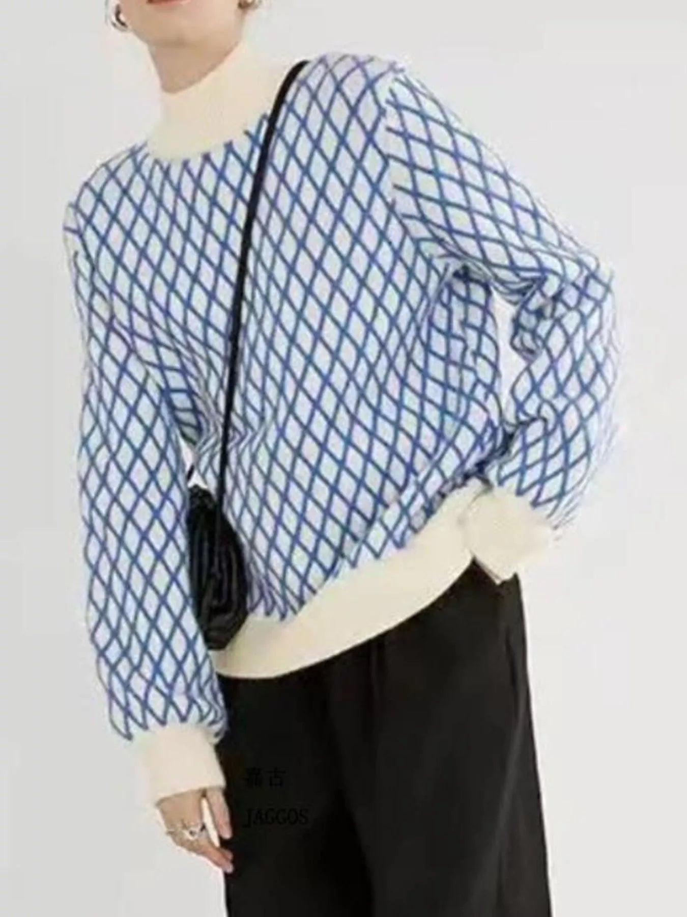 Geometric Pattern Turtleneck Sweater - PBNJ FASHIONS