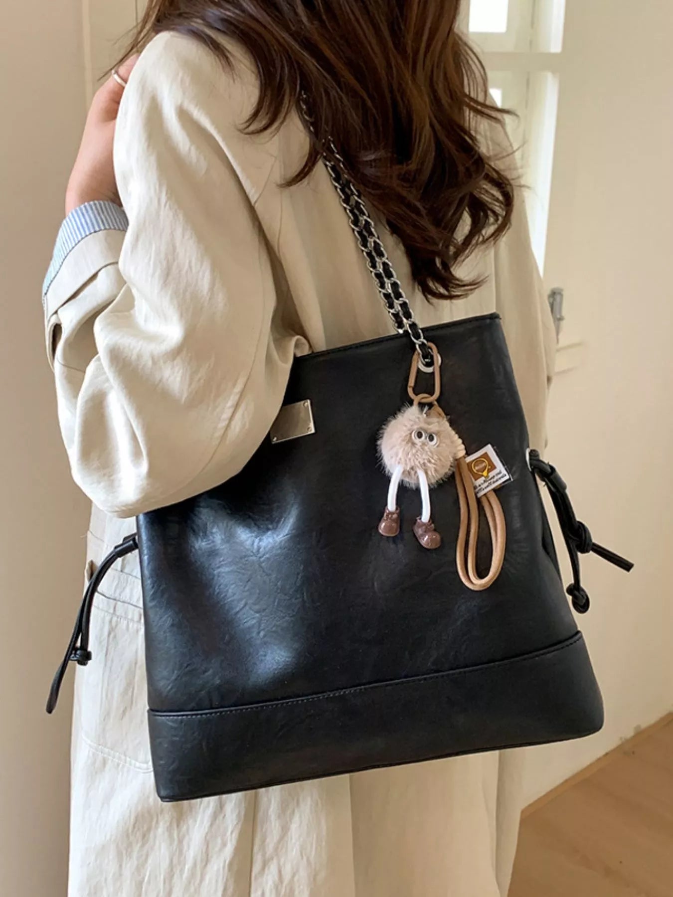 Chain Strap Faux Leather Tote Bag - PBNJ FASHIONS