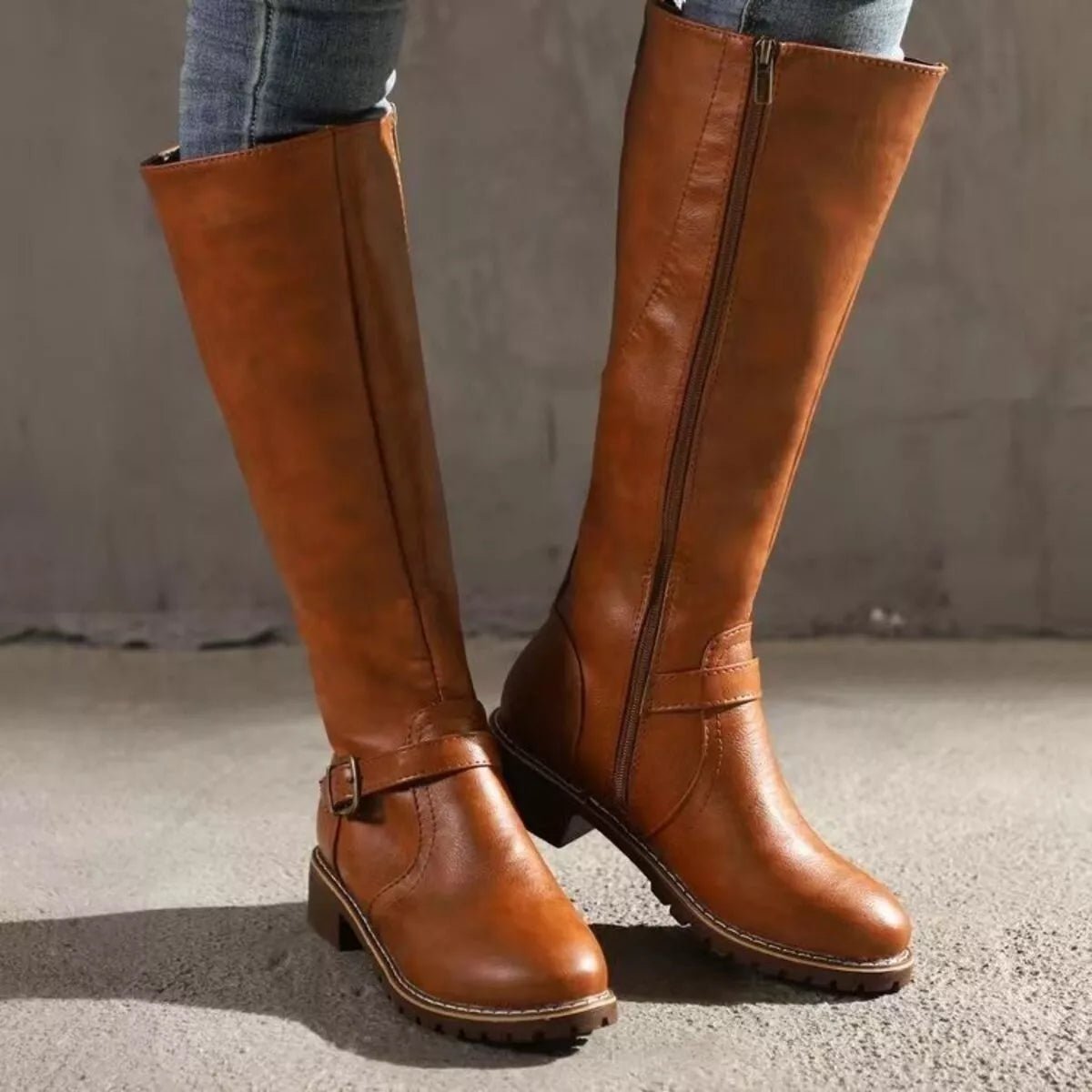 Round Toe Block Heels Boots - PBNJ FASHIONS