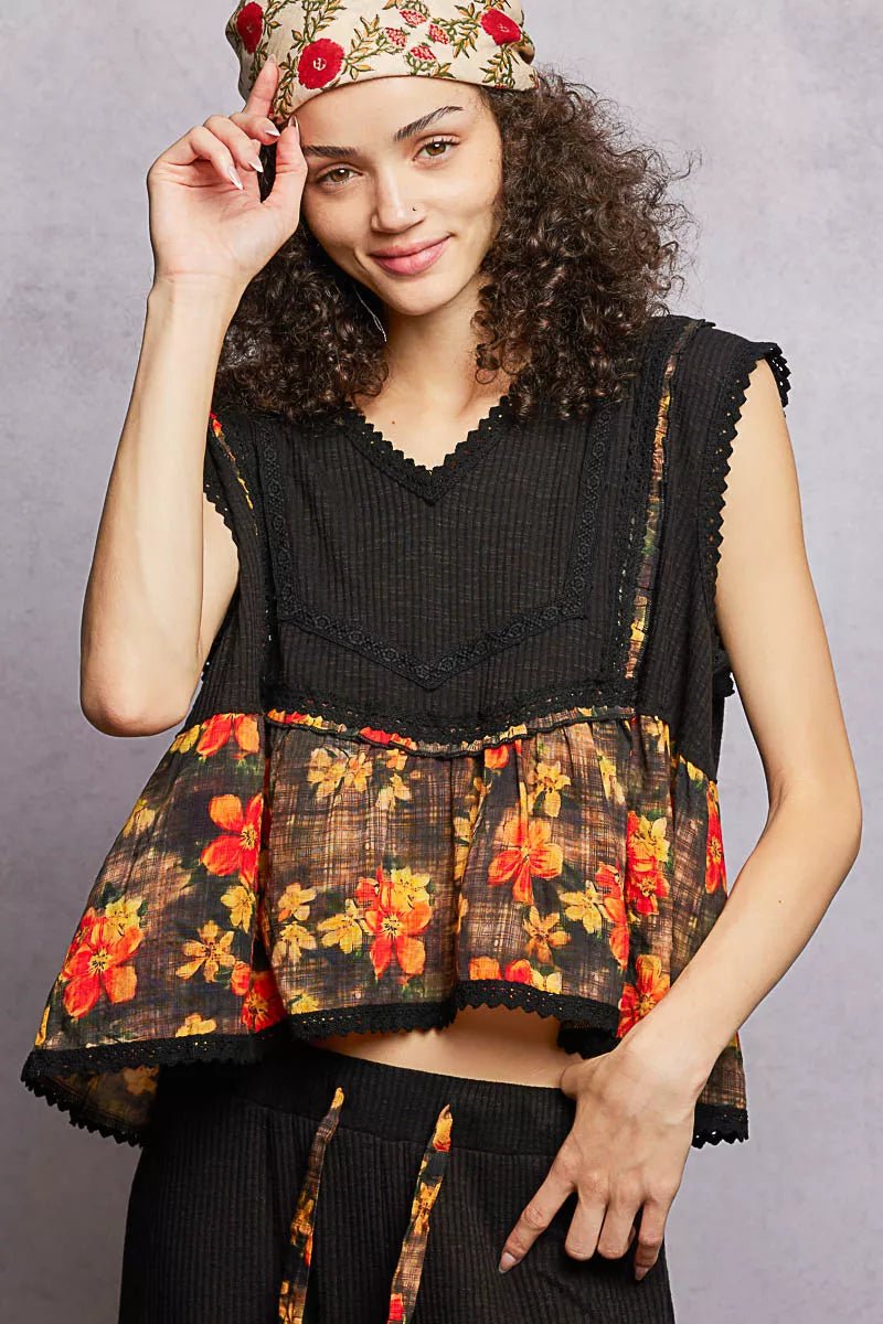 POL Lace Detail Floral Cropped Ruffled Top - PBNJ FASHIONS