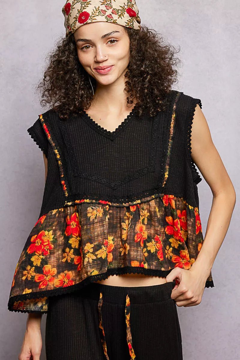 POL Lace Detail Floral Cropped Ruffled Top - PBNJ FASHIONS