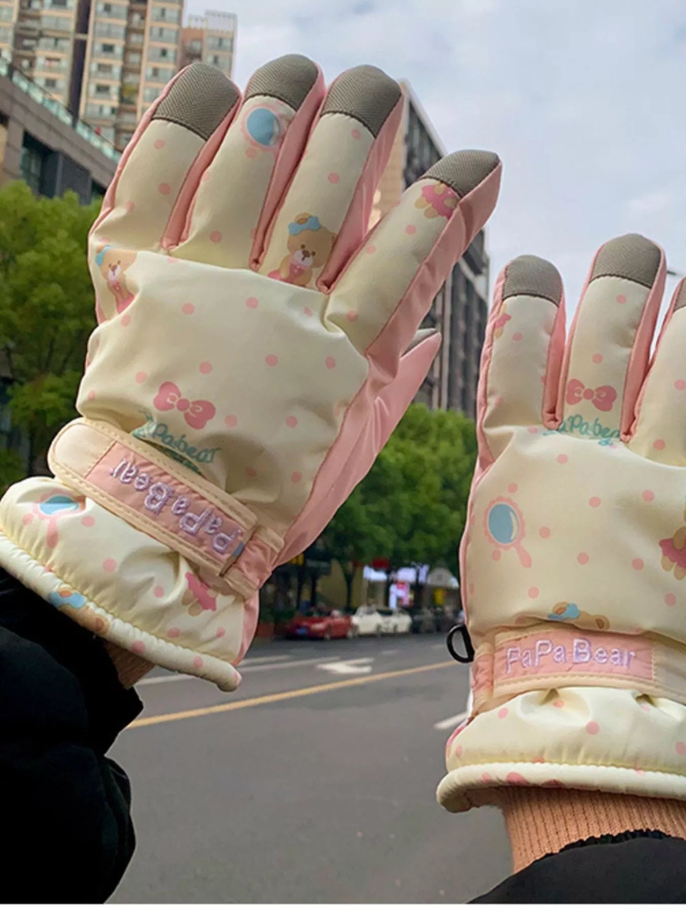 Bear Patterned Winter Gloves - PBNJ FASHIONS