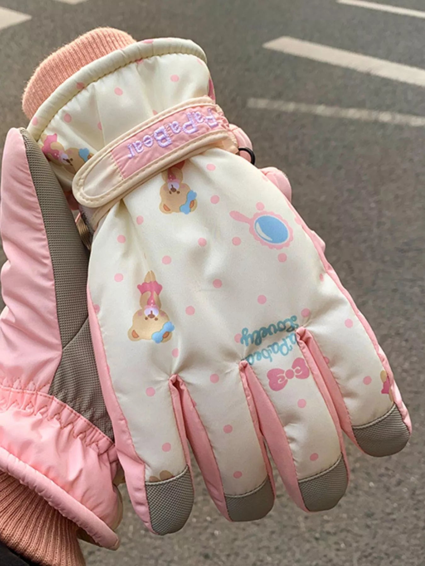 Bear Patterned Winter Gloves - PBNJ FASHIONS