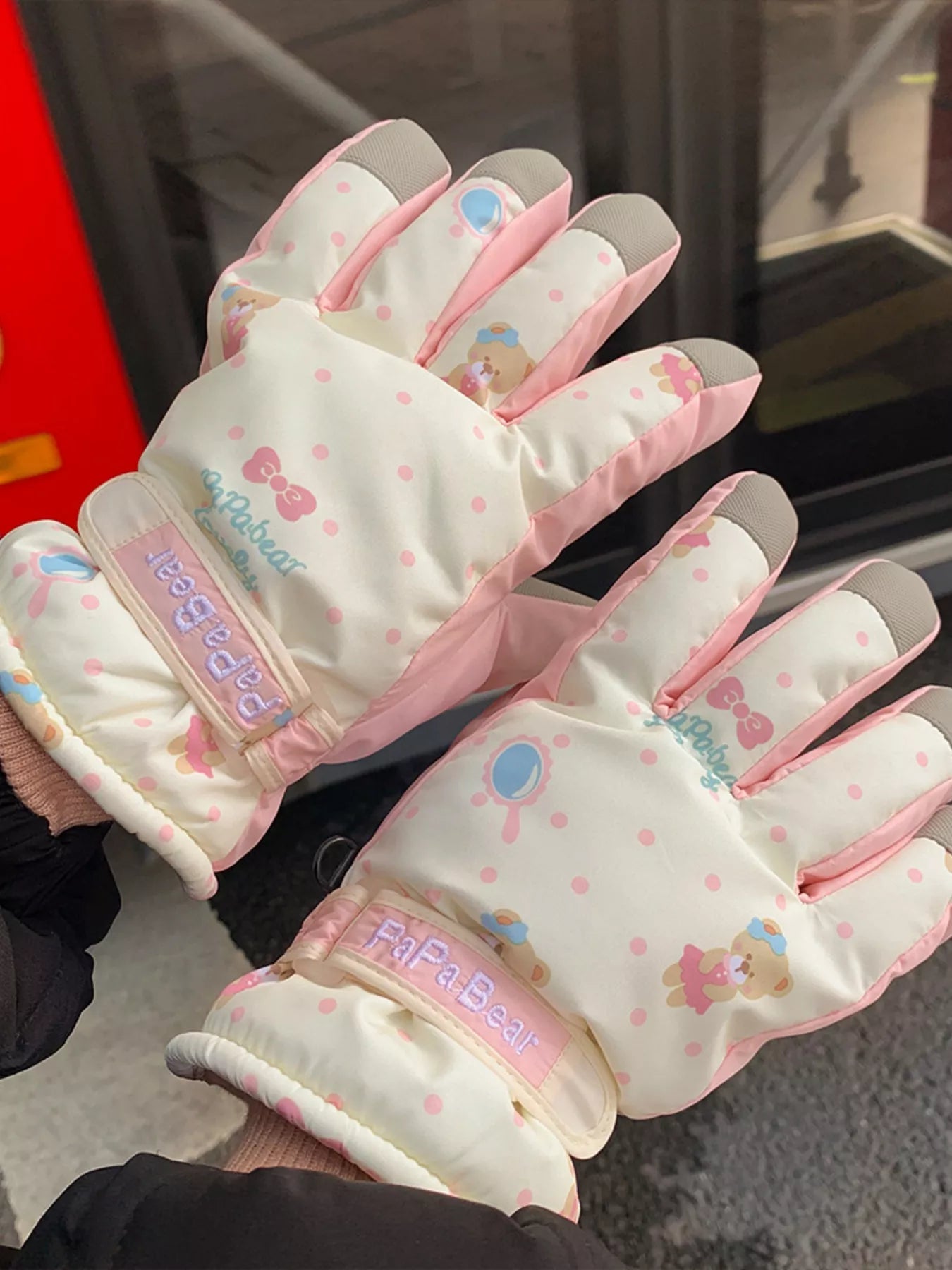 Bear Patterned Winter Gloves - PBNJ FASHIONS
