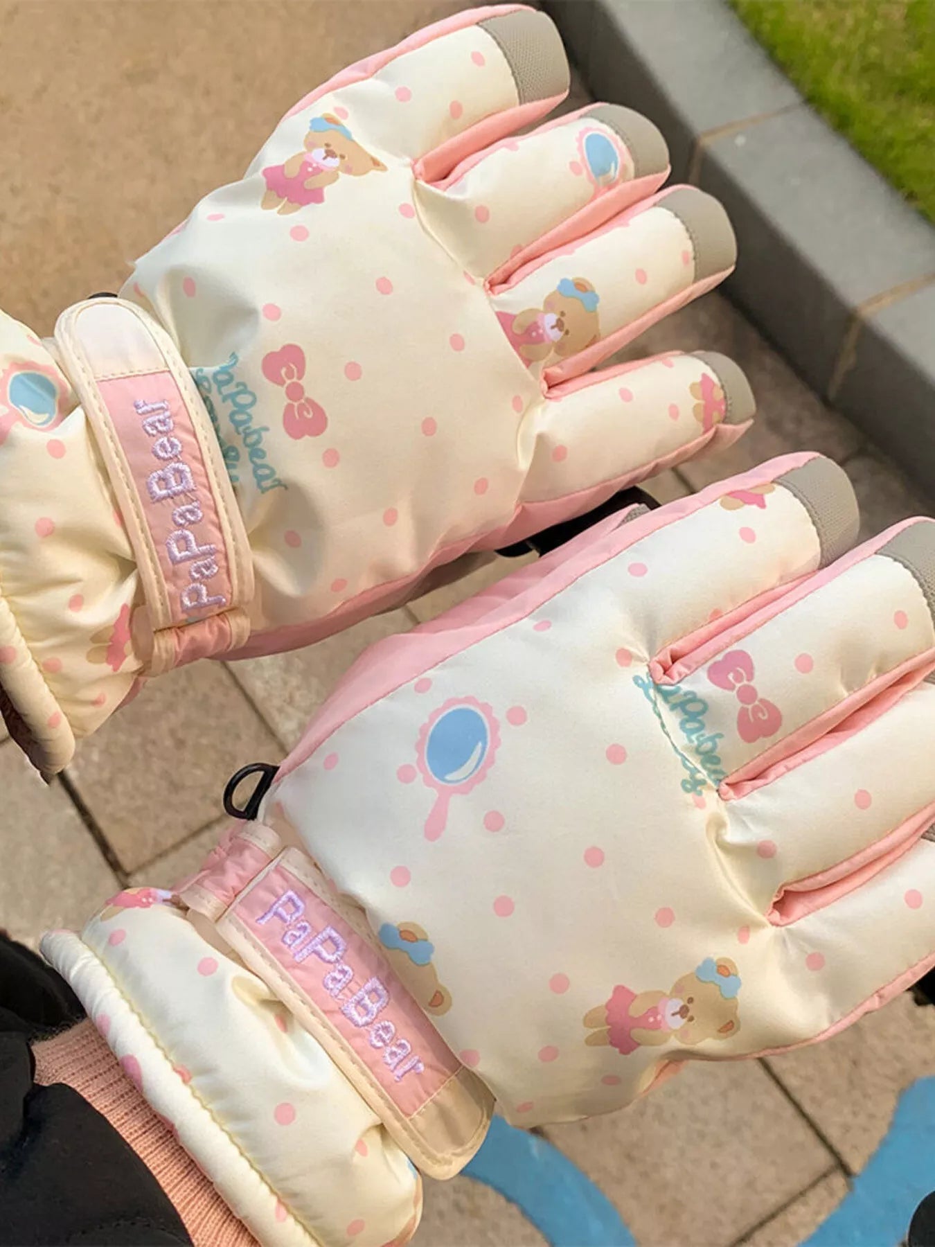 Bear Patterned Winter Gloves - PBNJ FASHIONS