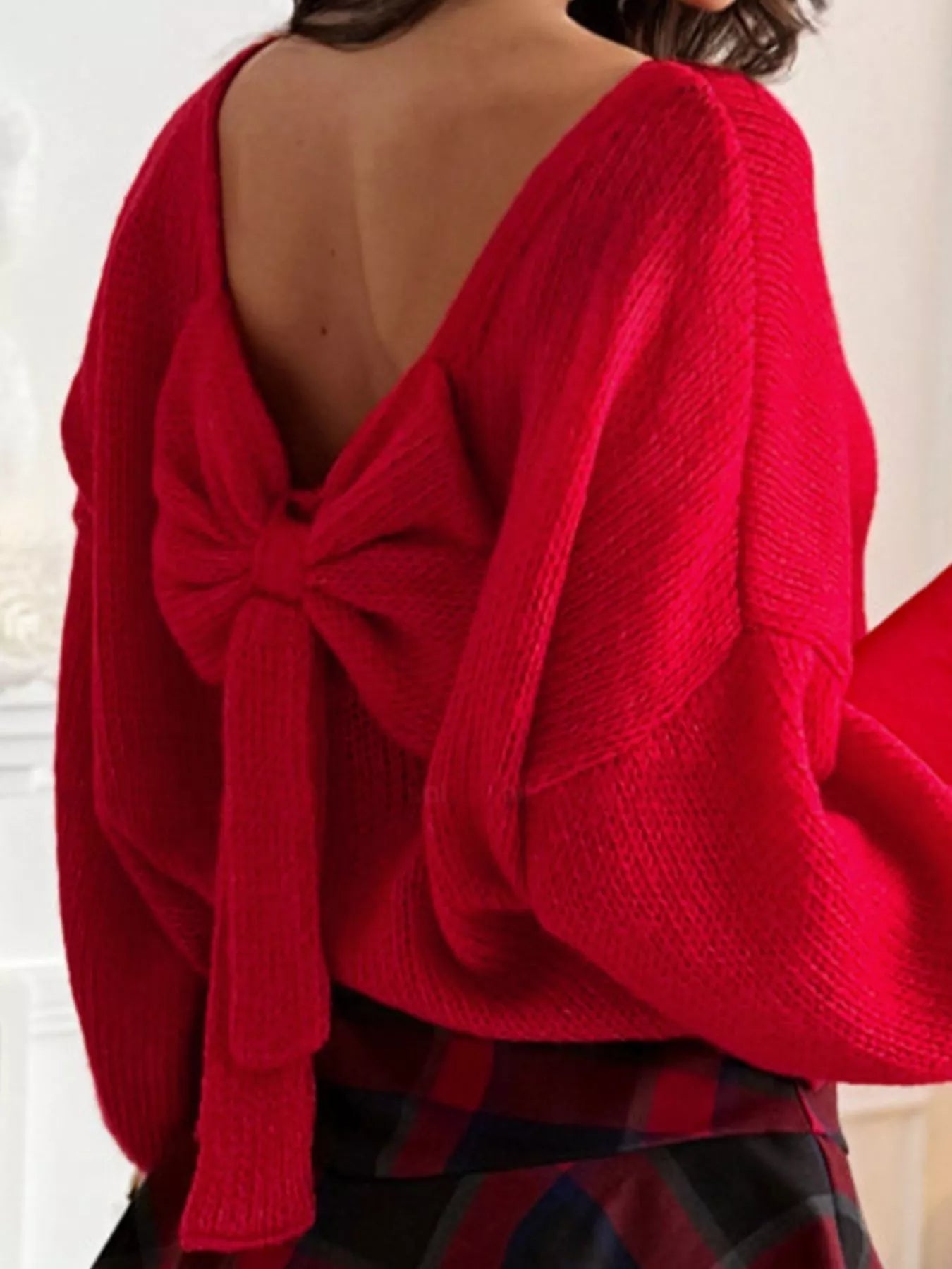 Back Bowknot Long Sleeve Sweater - PBNJ FASHIONS