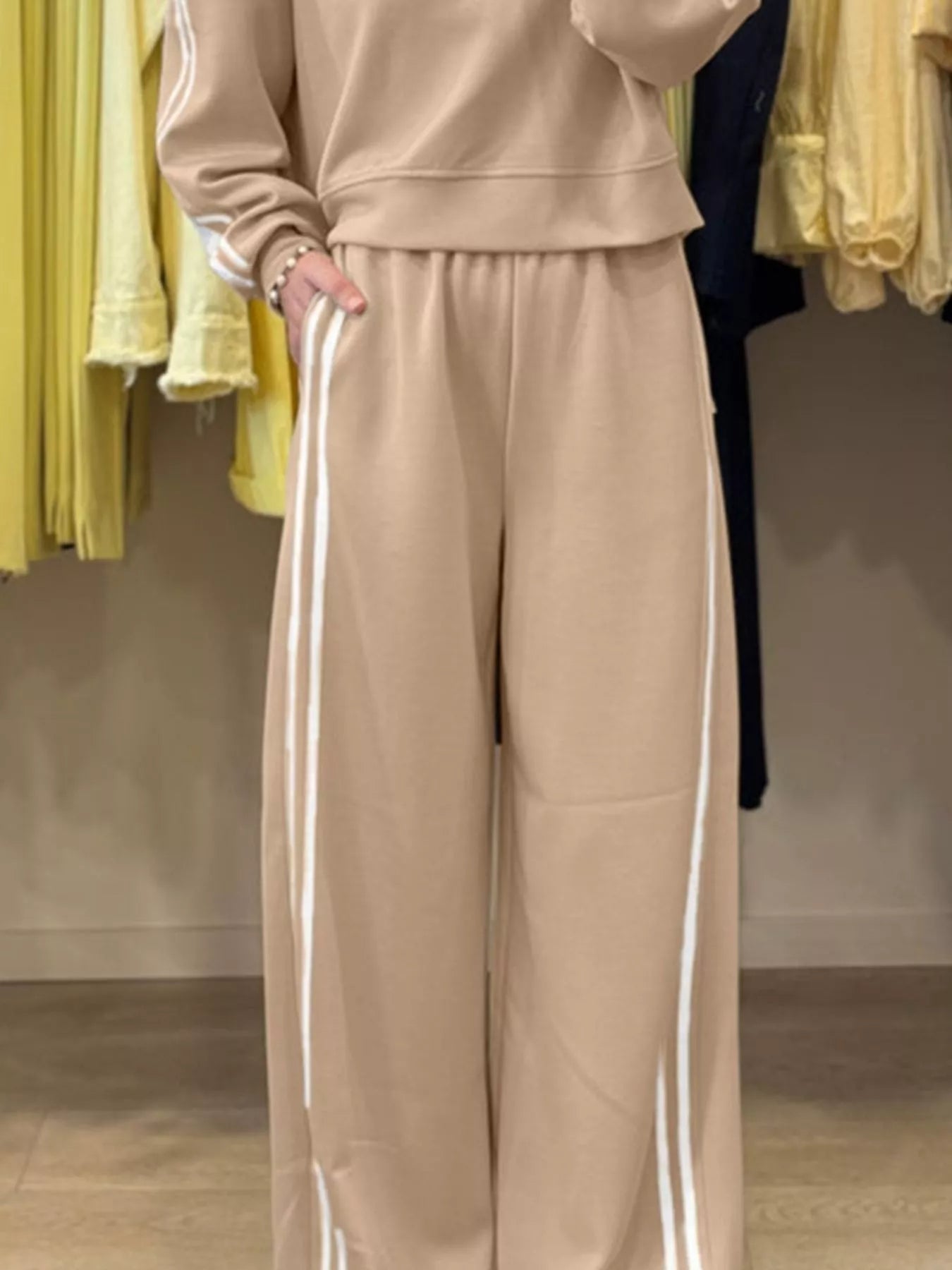 Striped Detail Crewneck Top and Elastic Sweatpants 2pcs Set - PBNJ FASHIONS