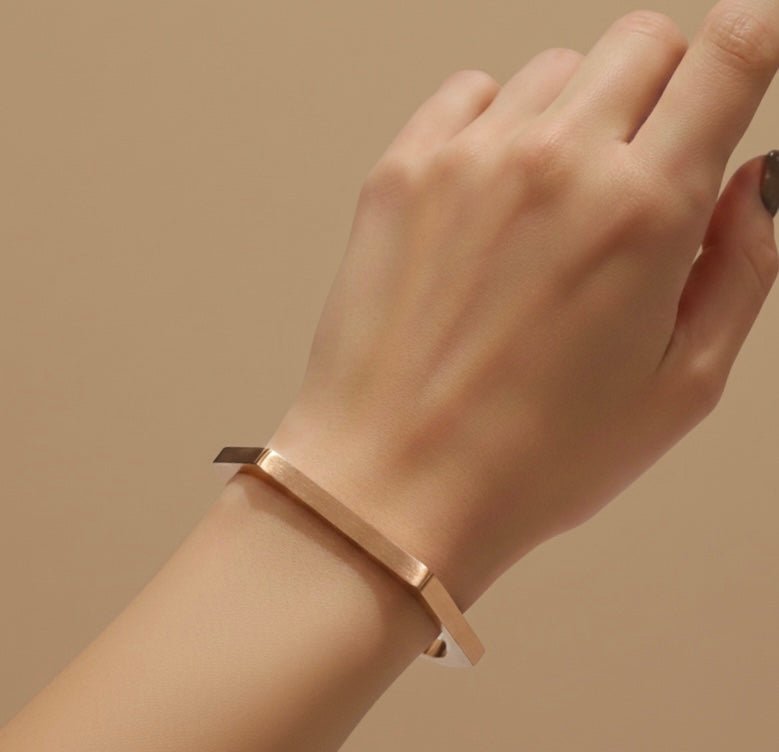 BG007RG B.Tiff Rose Gold Edge Hexagon Bangle Bracelet - PBNJ FASHIONS