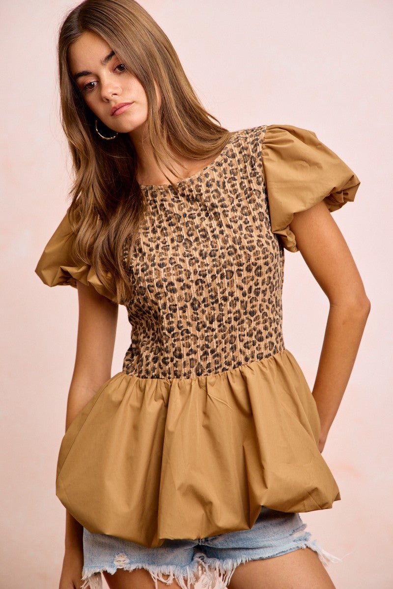 BiBi Rib Texture Leopard Puff Sleeves Bubble Peplum Top - PBNJ FASHIONS