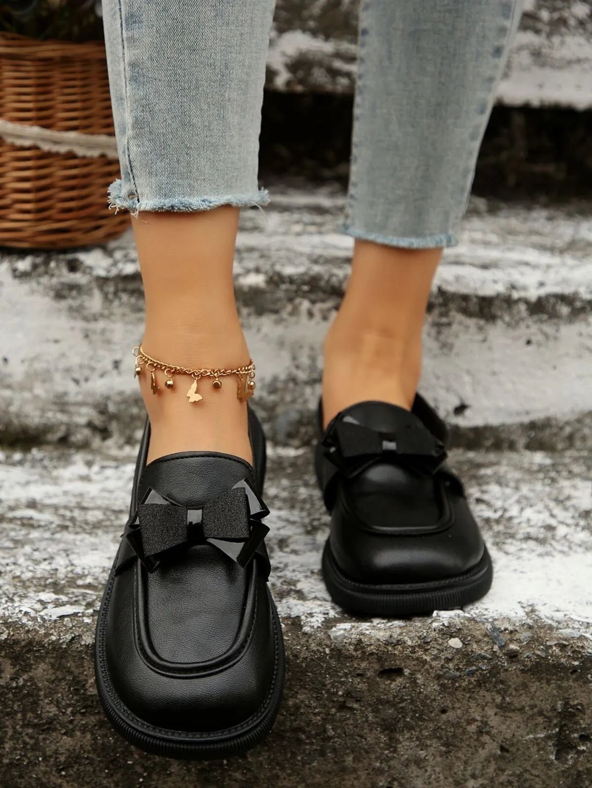 Bow Round Toe Loafers - PBNJ FASHIONS