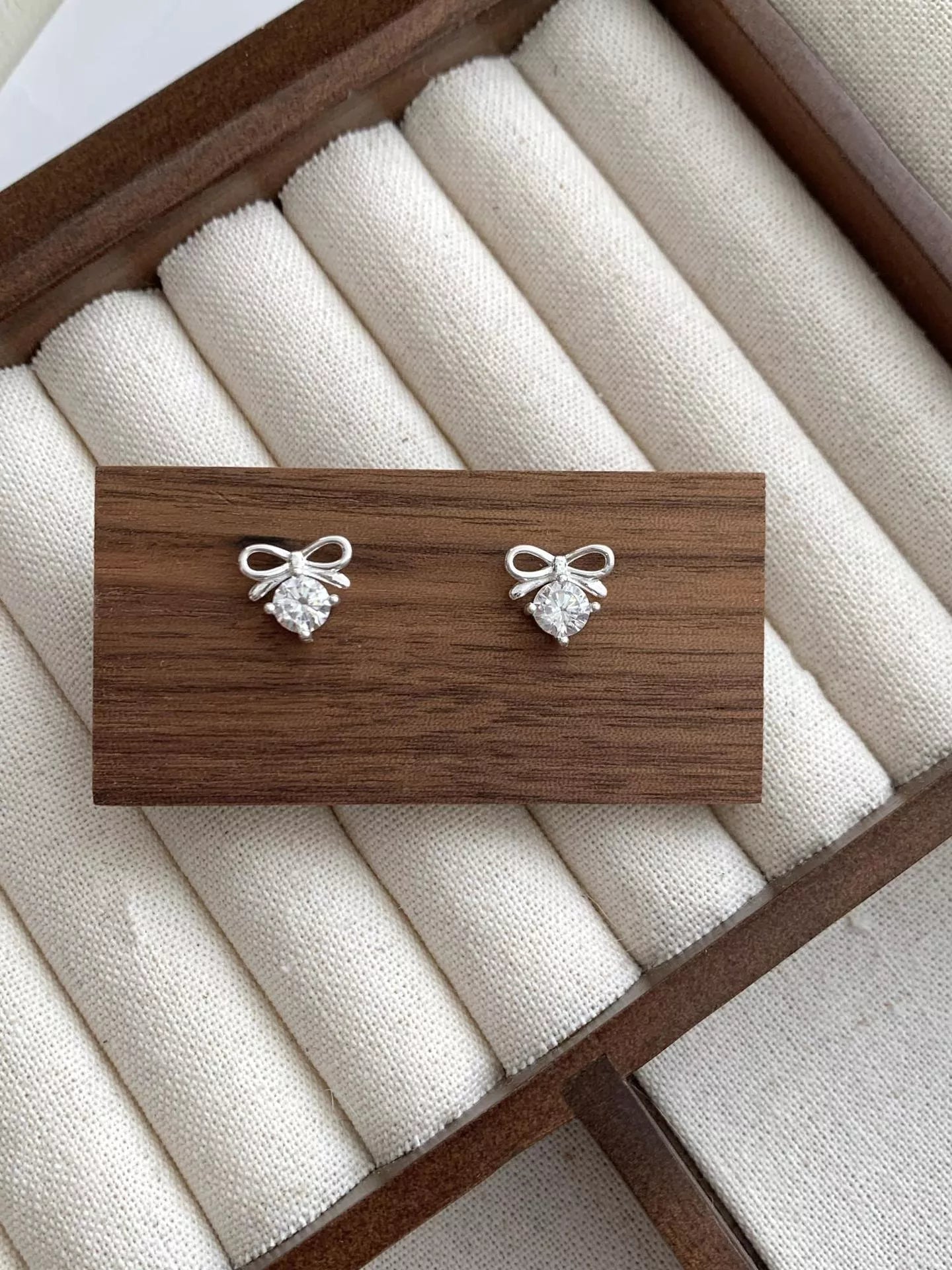 Bowknot Stud Earrings - PBNJ FASHIONS