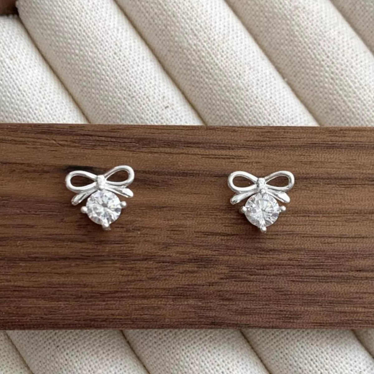 Bowknot Stud Earrings - PBNJ FASHIONS