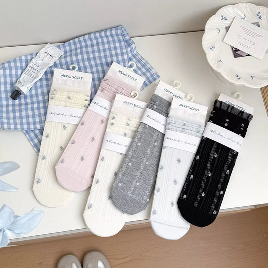 Breathable Floral Crew Socks - PBNJ FASHIONS