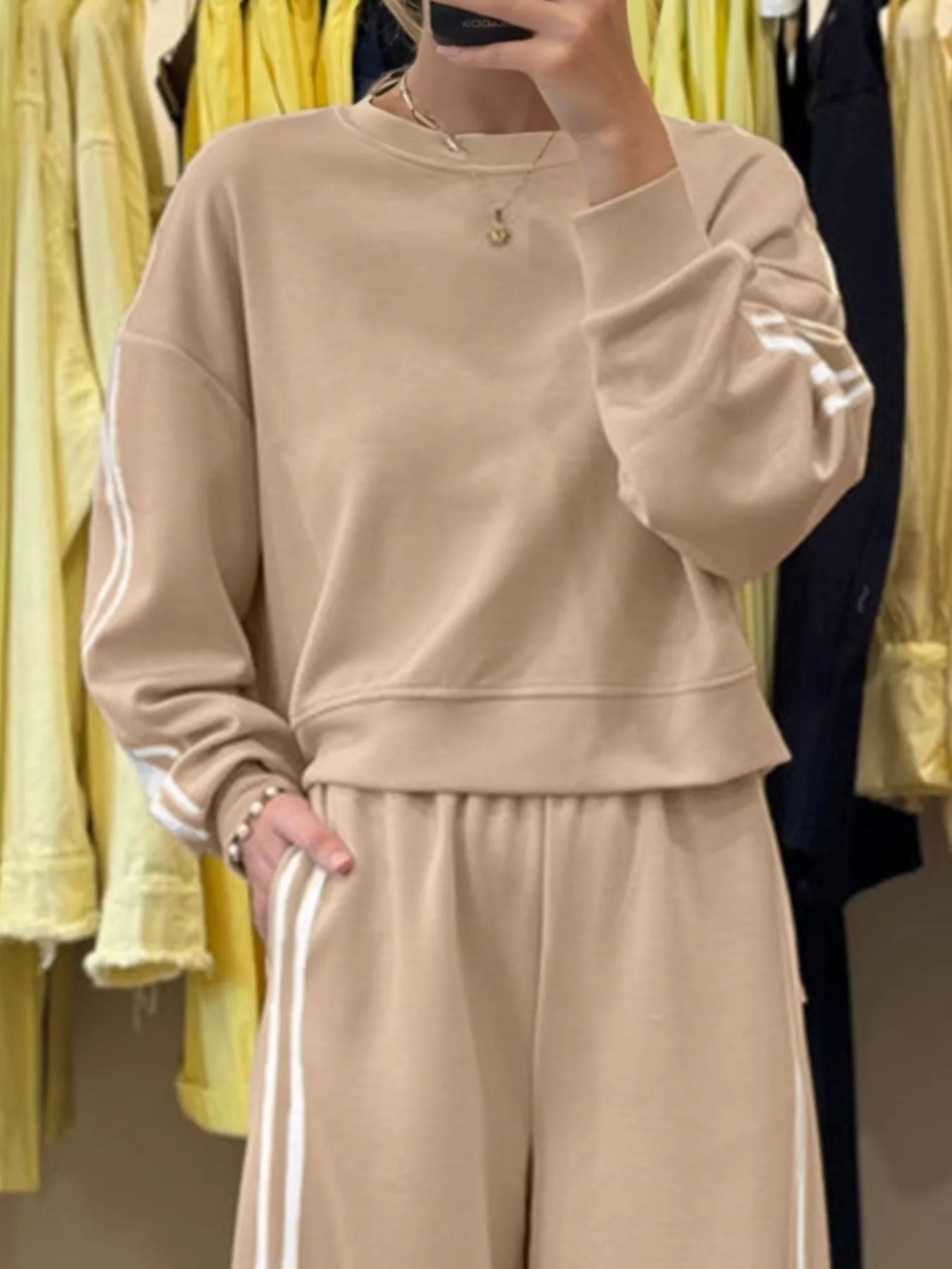 Striped Detail Crewneck Top and Elastic Sweatpants 2pcs Set - PBNJ FASHIONS