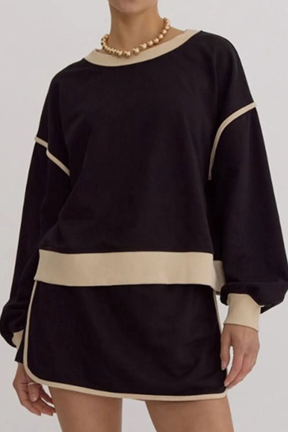 Contrast Trim Round Neck Top and Skort Set - PBNJ FASHIONS