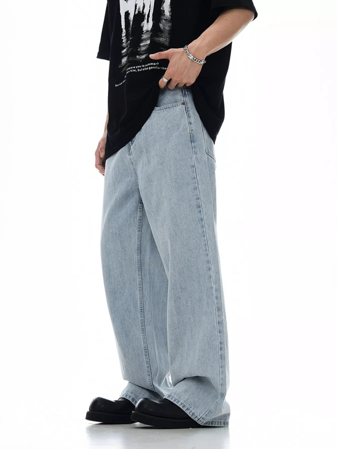 Men's Wash Wide Leg Jeans - PBNJ FASHIONS