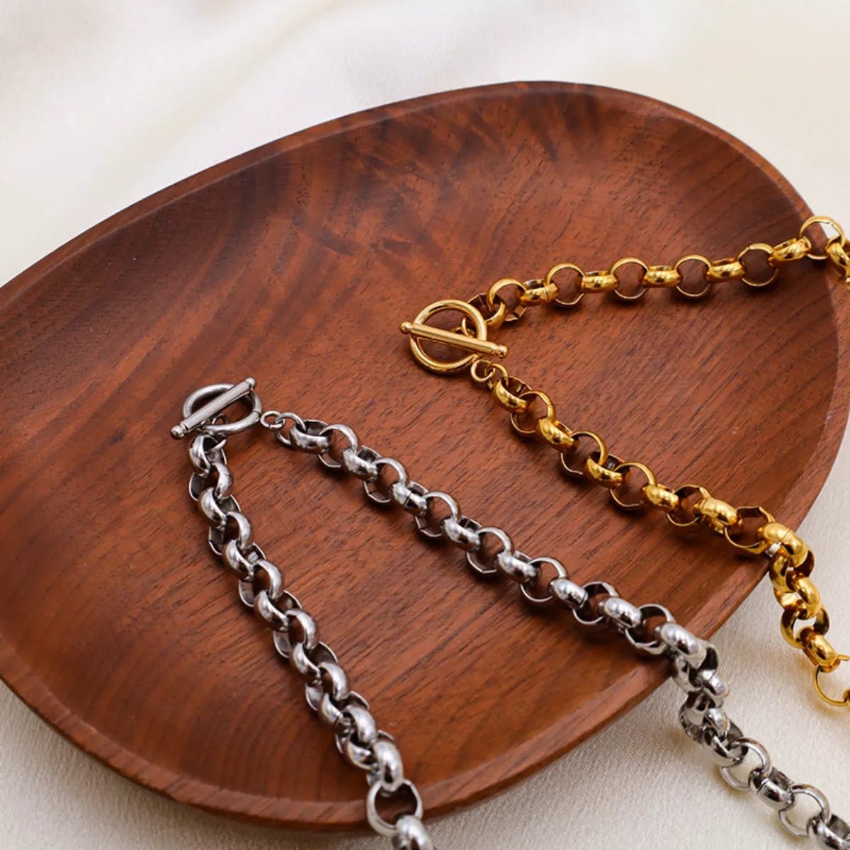 Heart Pendant Toggle Clasp Chain Necklace - PBNJ FASHIONS