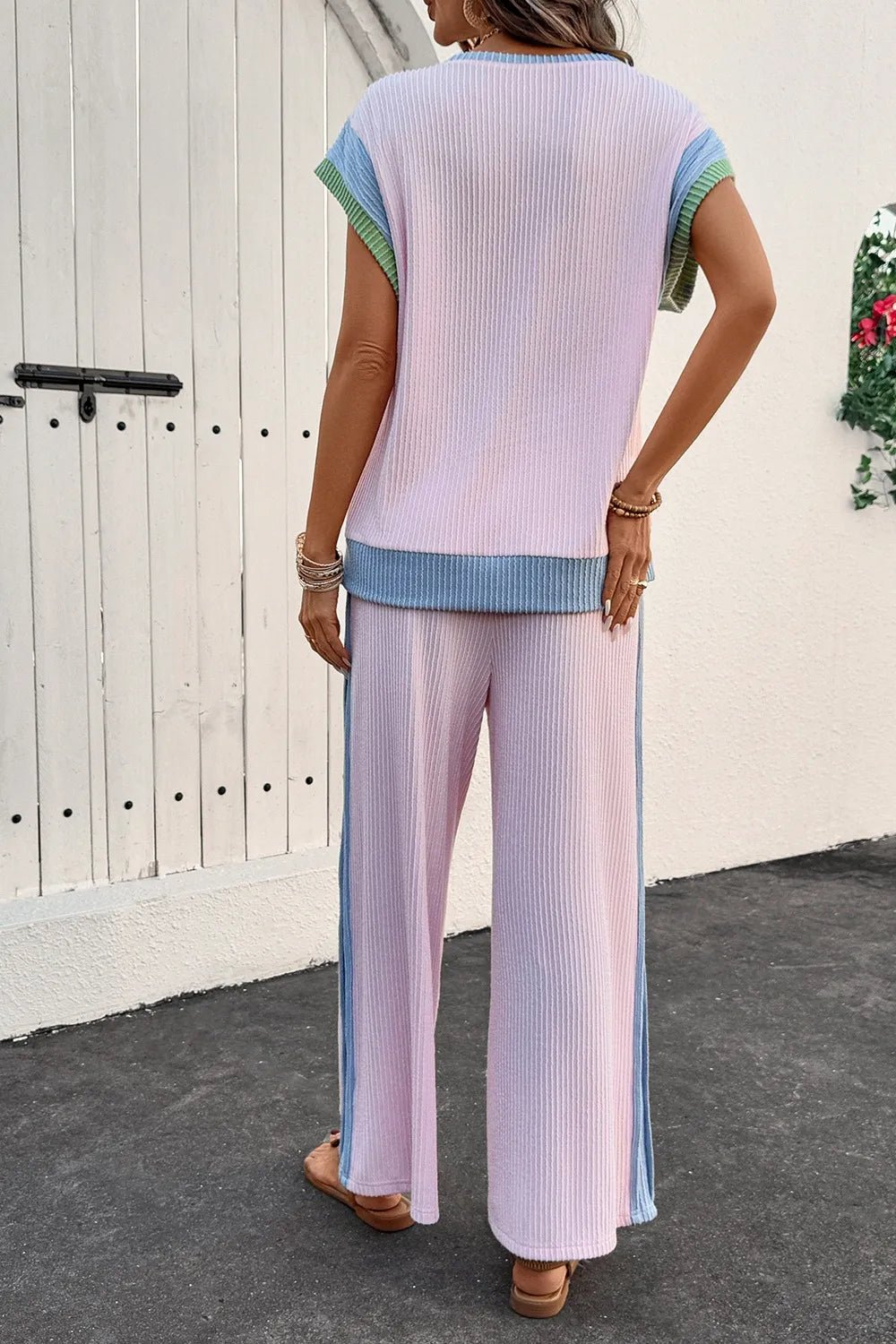 Contrast Round Neck Top and Pants Set - PBNJ FASHIONS
