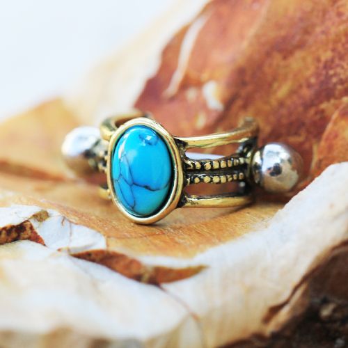 Antique Gold Cartilage Ear Cuff with Oval Turquoise Stone-1