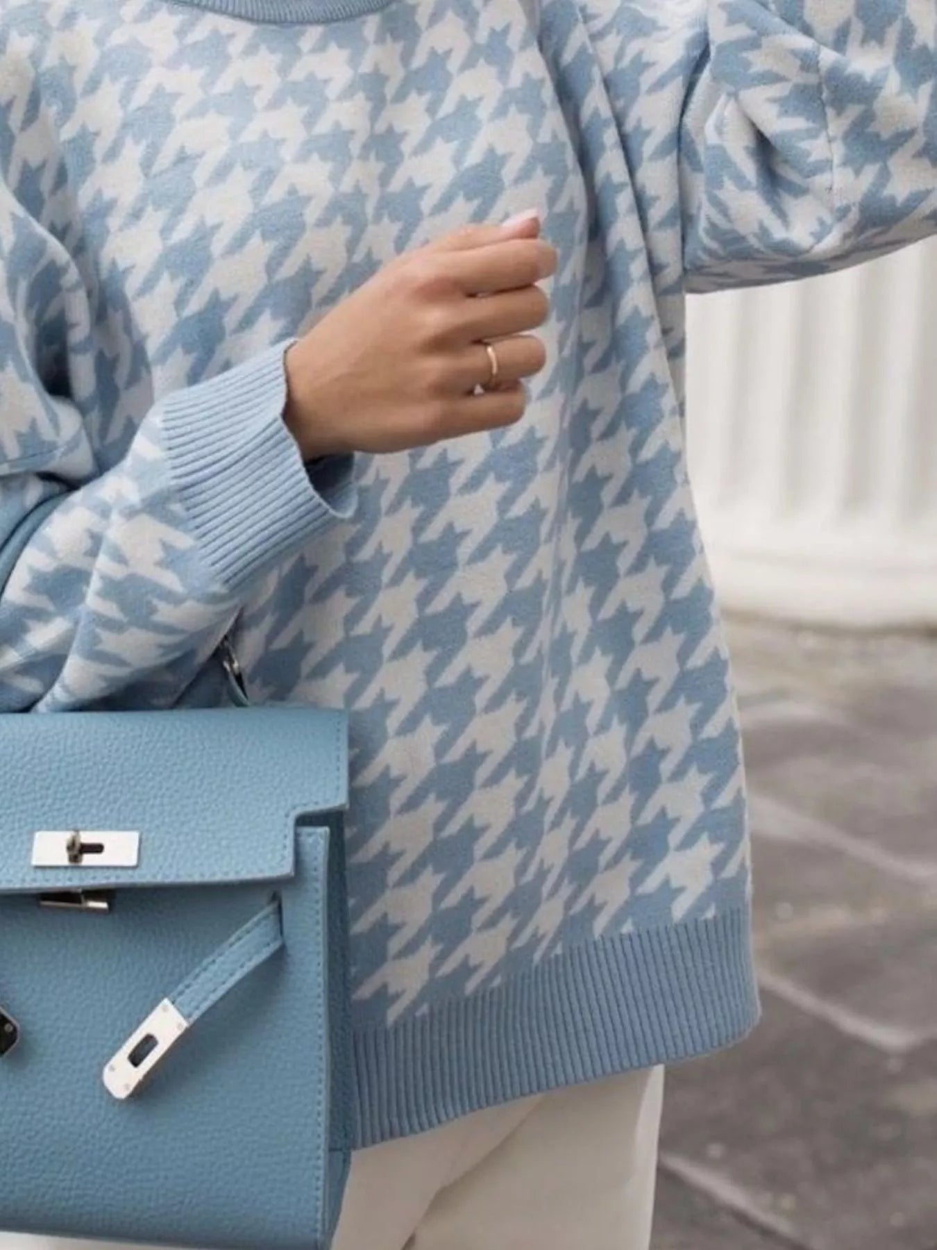 Full Size Houndstooth Pattern Oversized Sweater Plus Size - PBNJ FASHIONS