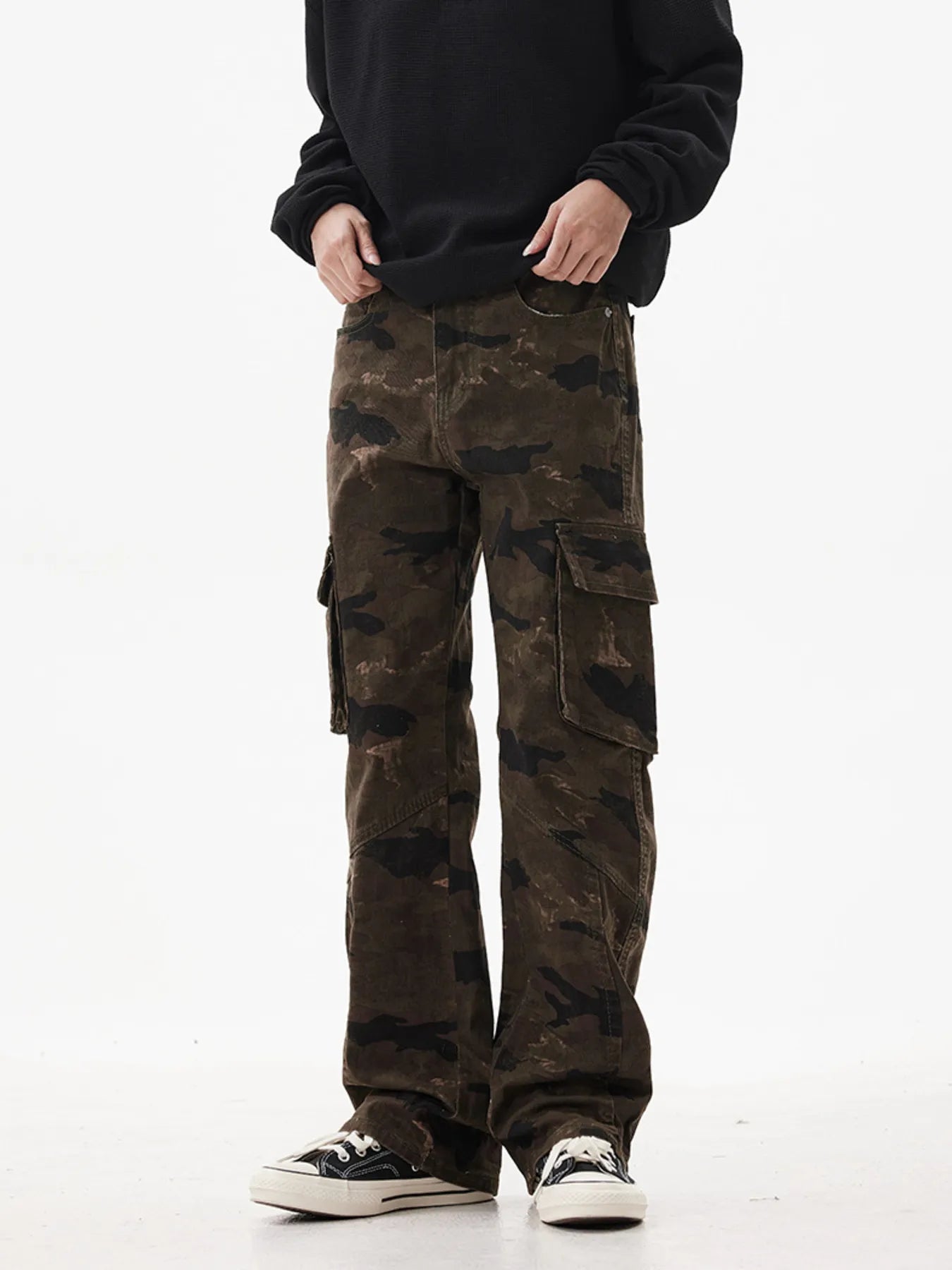 Men's Camo Print Relaxed Fit Cargo Jeans - PBNJ FASHIONS